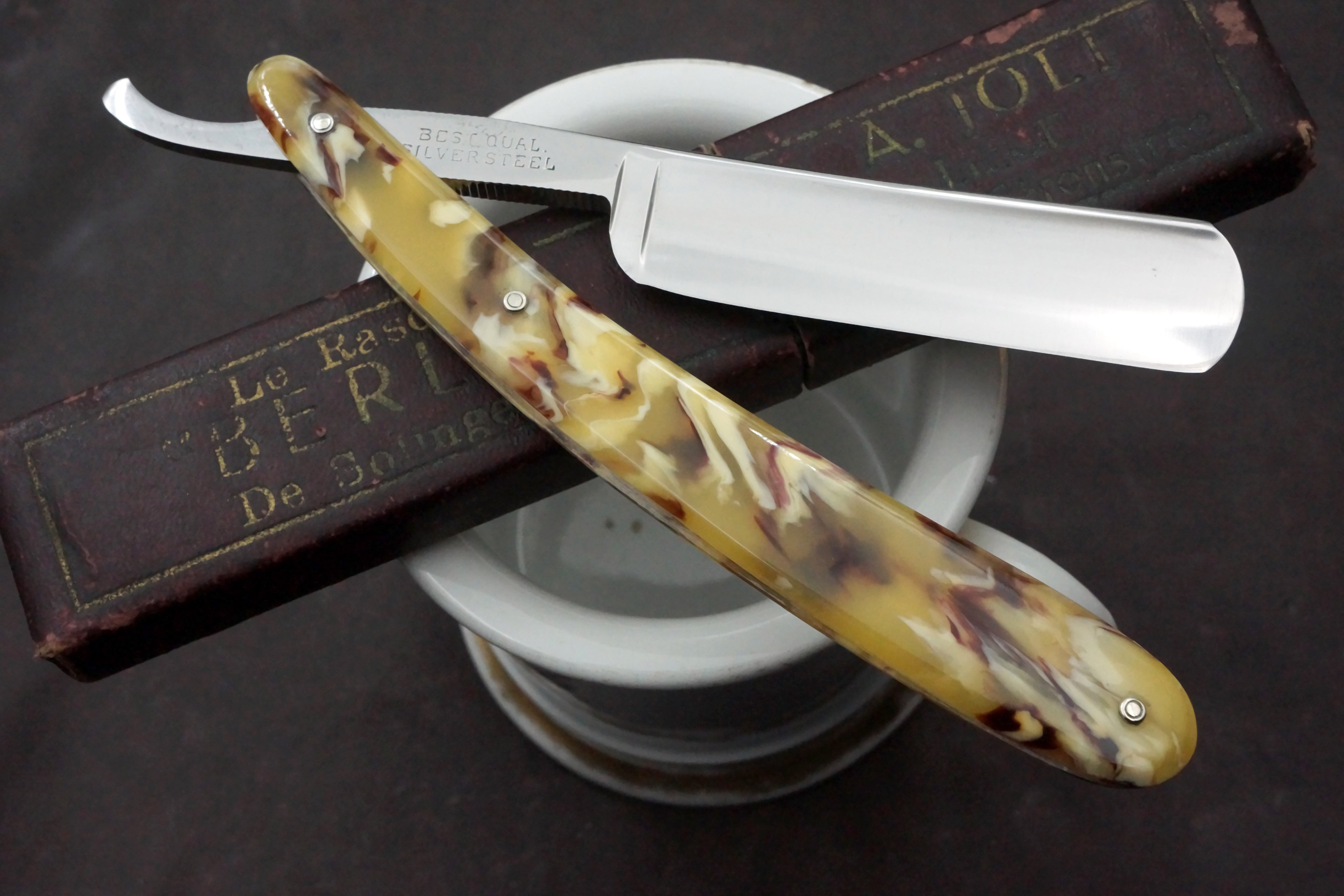 A. Joly Liege "Berly" 6/8 - Fully Restored Fancy Vintage Solingen Straight Razor - Shave Ready