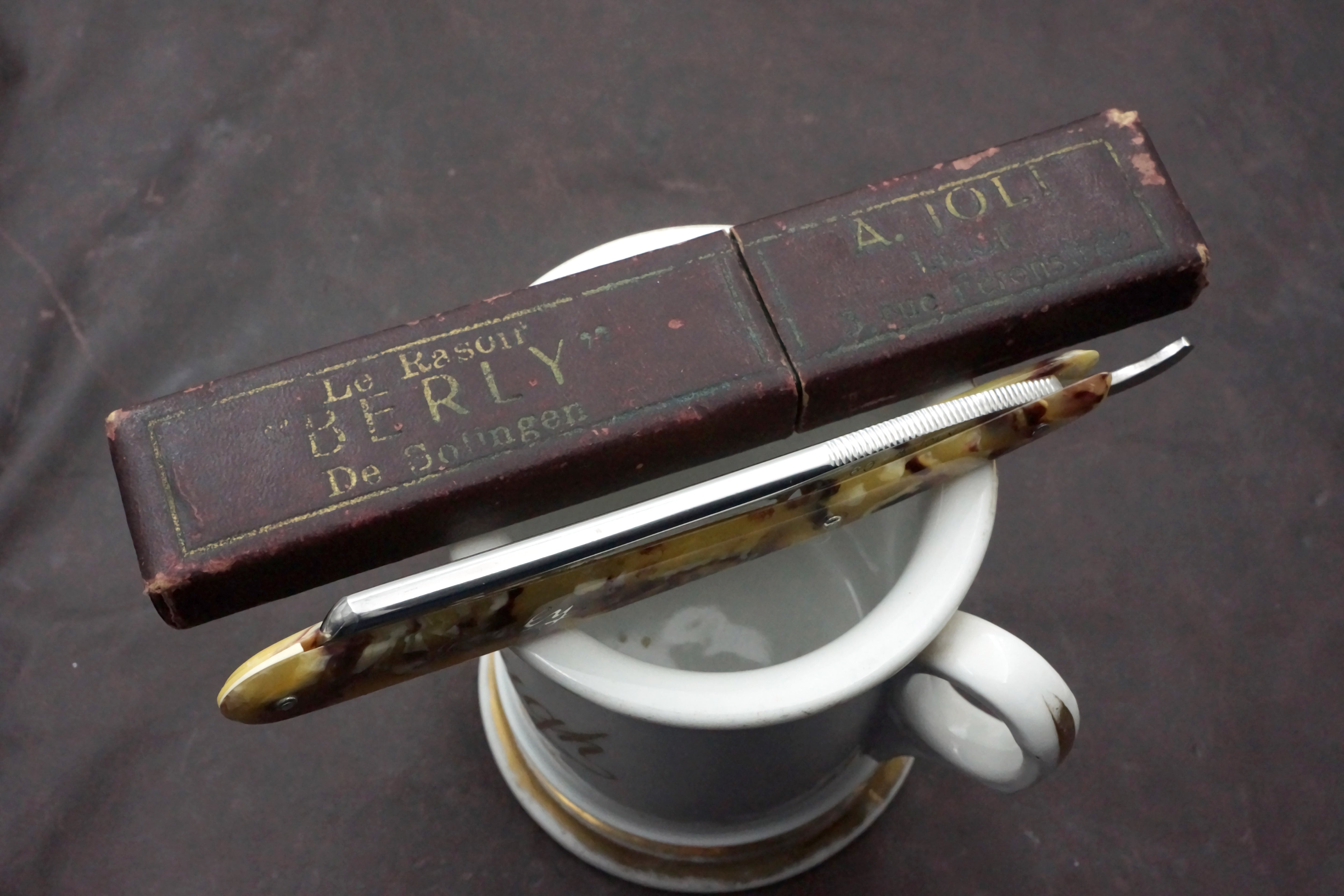 A. Joly Liege "Berly" 6/8 - Fully Restored Fancy Vintage Solingen Straight Razor - Shave Ready