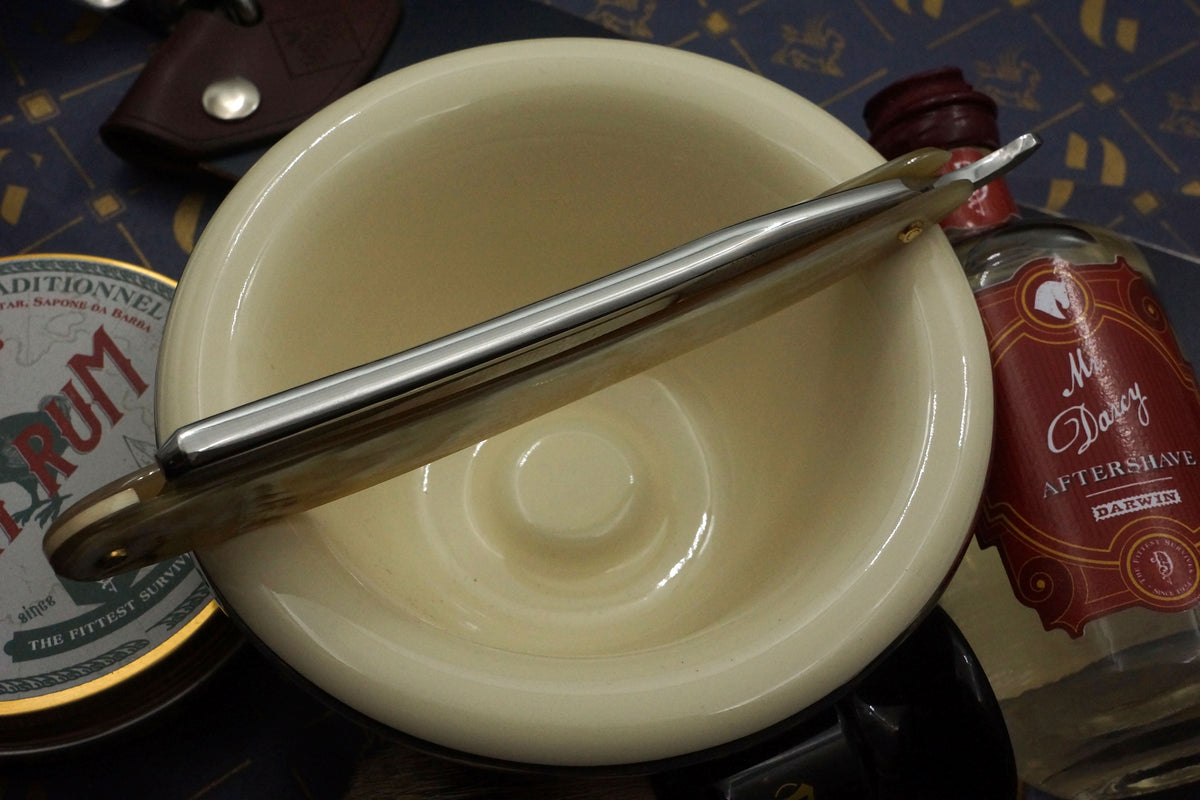 Frederick Reynolds 6/8 Near Wedge Etched Blade with New Horn Scales - Fully Restored Sheffield Straight Razor - Shave Ready