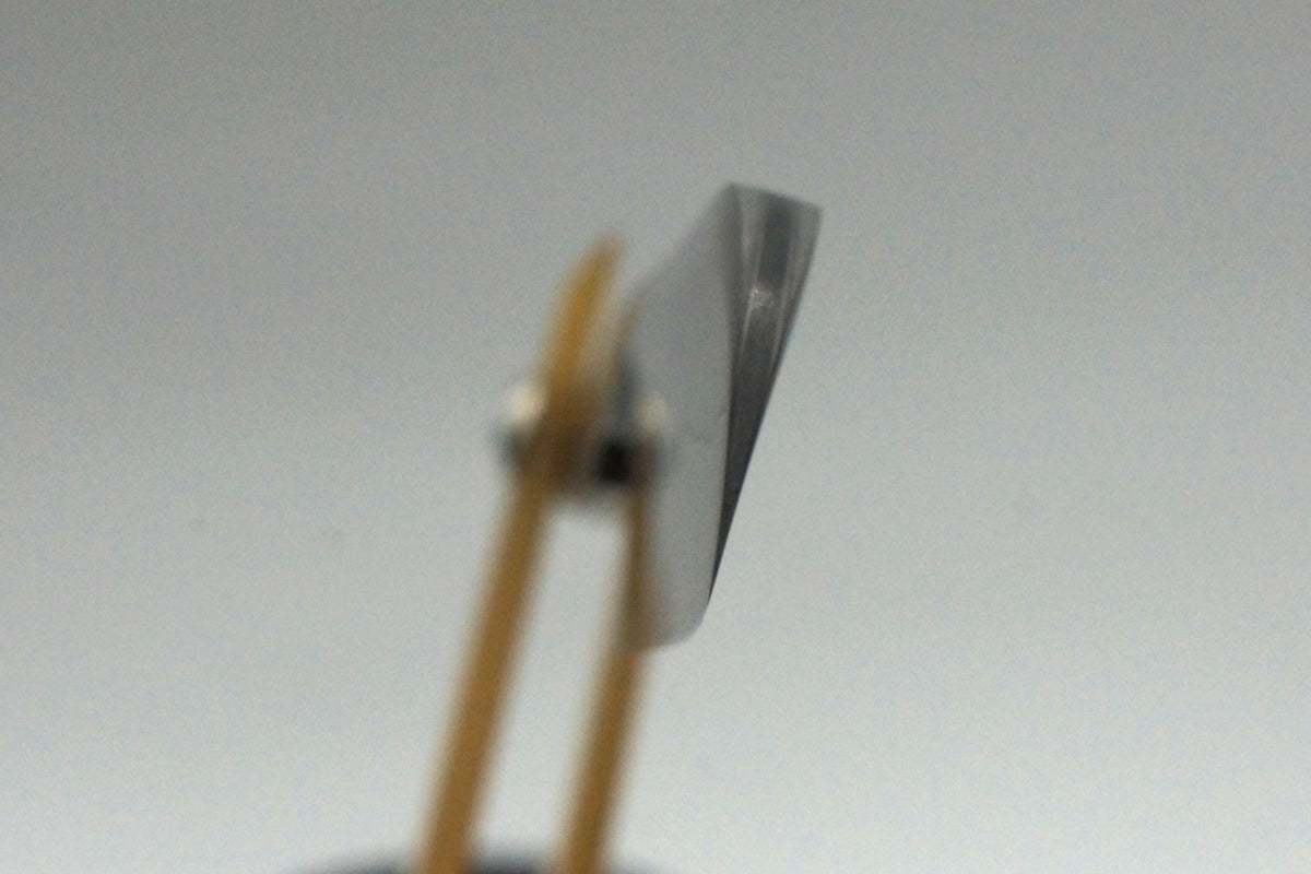 Griffith 15/16 Blue Steel & Stainless San Mai Quarter Hollow - Horn Scales Artisan Straight Razor