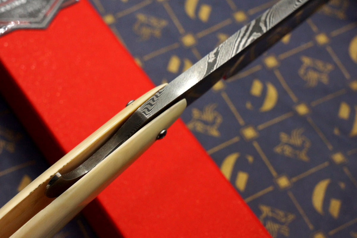 Griffith 19/16 Damascus Quarter Hollow - Mammoth Ivory Scales Artisan Straight Razor