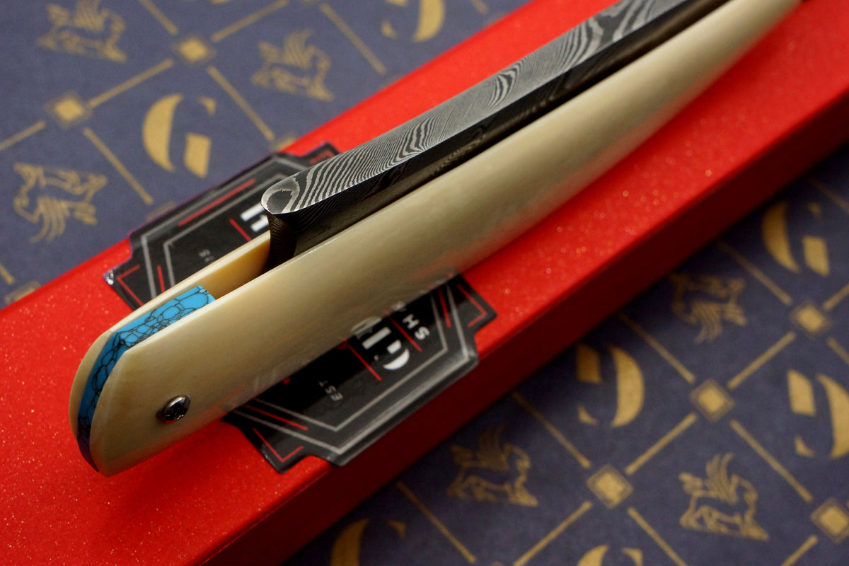 Griffith 19/16 Damascus Quarter Hollow - Mammoth Ivory Scales Artisan Straight Razor