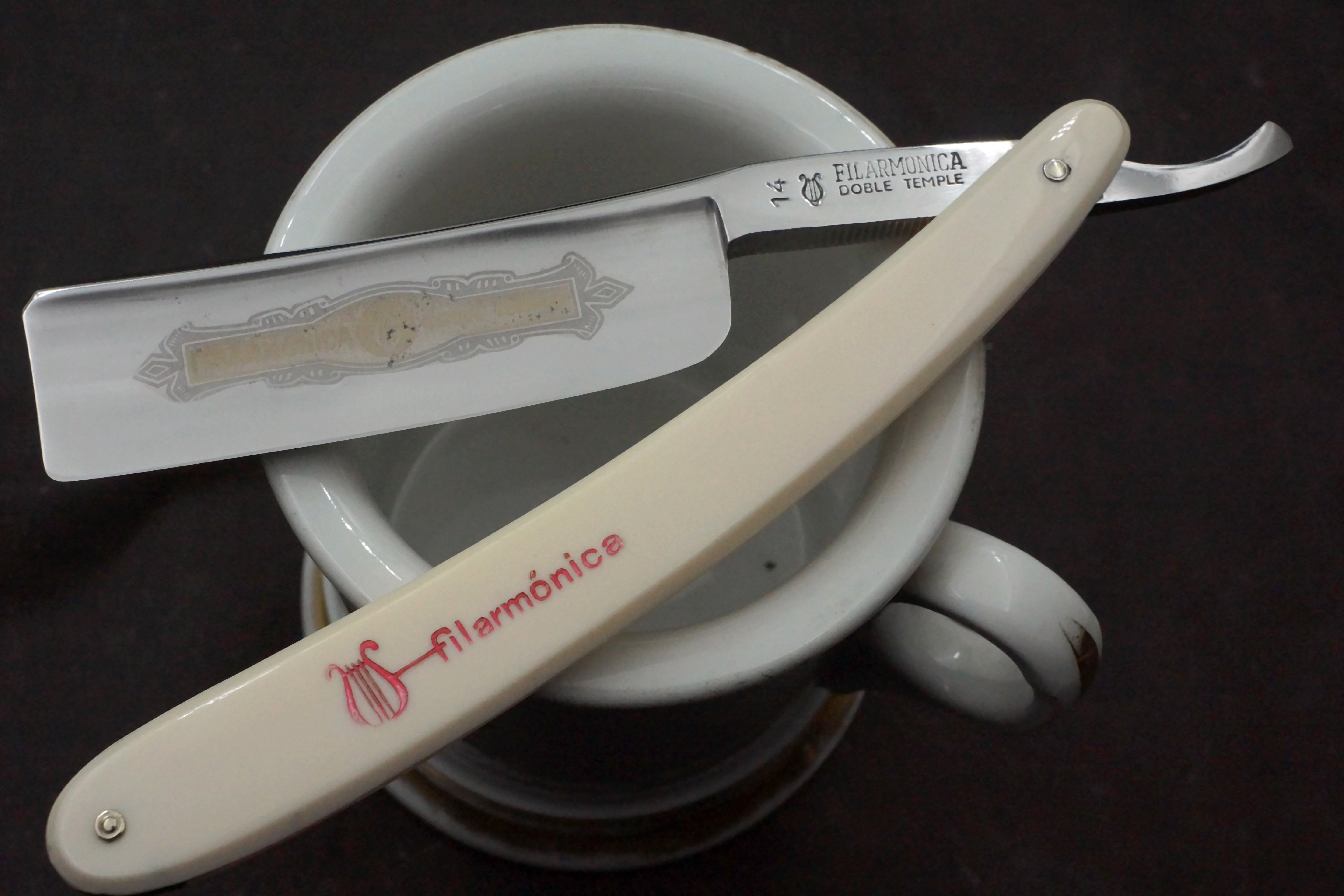 Filarmonica No. 14 Doble Temple 15/16 Full Hollow Blade - Excellent Restored Vintage Spanish Straight Razor - Shave Ready