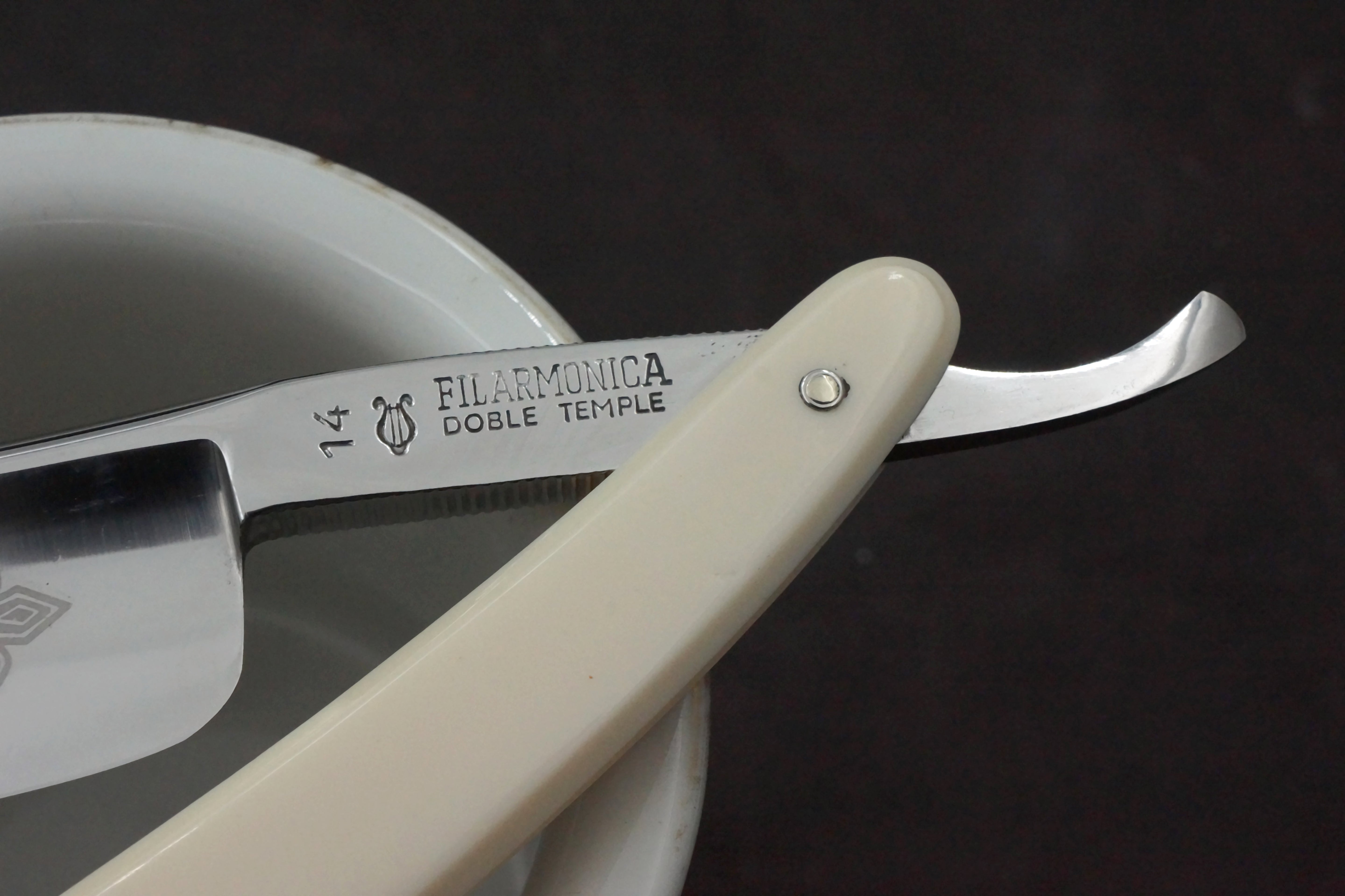 Filarmonica No. 14 Doble Temple 15/16 Full Hollow Blade - Excellent Restored Vintage Spanish Straight Razor - Shave Ready