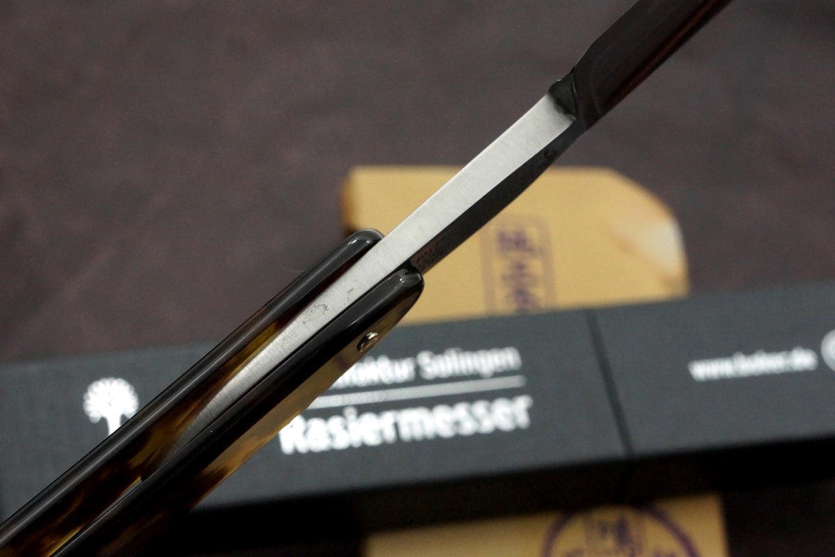 Rasoir droit Boker « Silver Steel » 6/8 à lame creuse avec écailles en wengé - Rasoir droit Solingen d'occasion - Prêt à raser