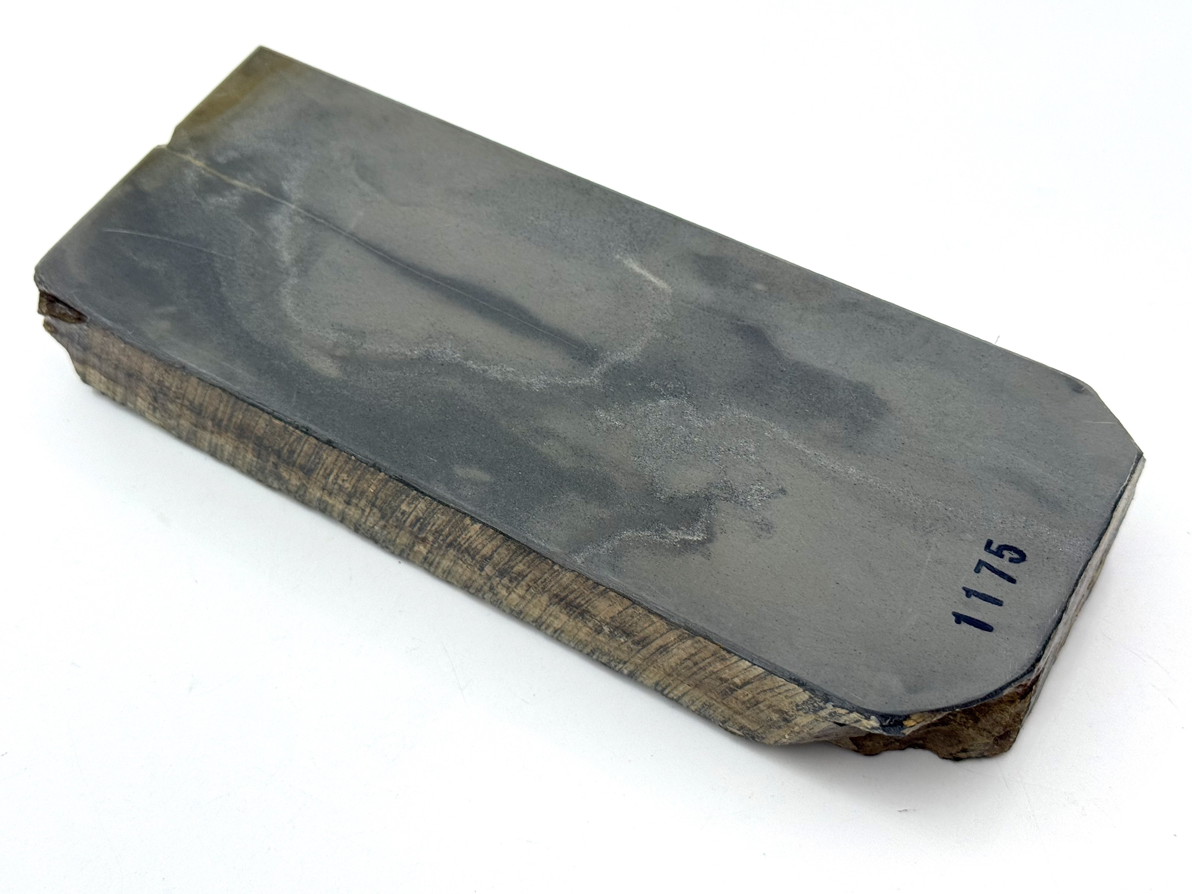 Ozuku Kuro Karasu Vintage Japanese Natural Finishing Whetstone