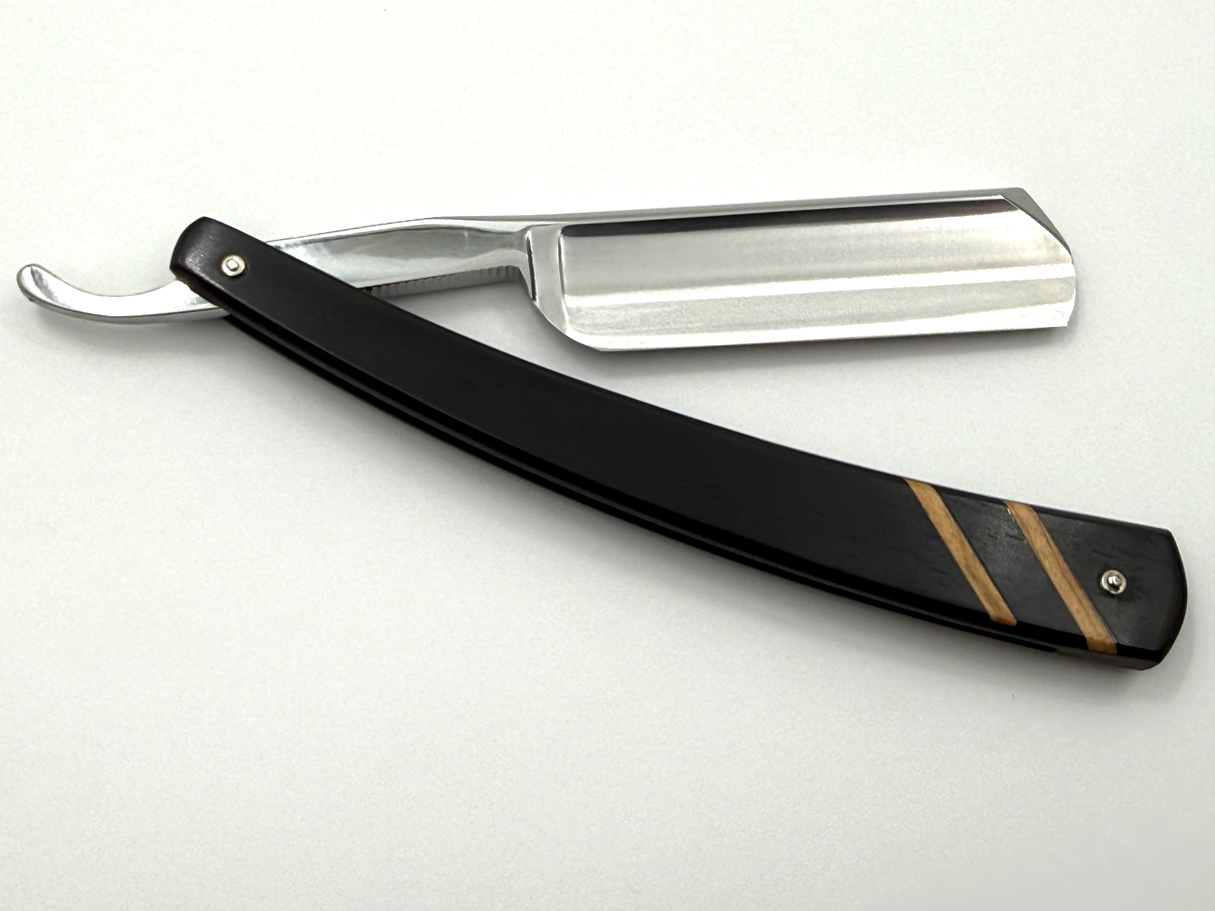 Ralf Aust 6/8 Blade with American Tip & Ebony Scales with Olive Inlay Full Hollow Solingen Straight Razor