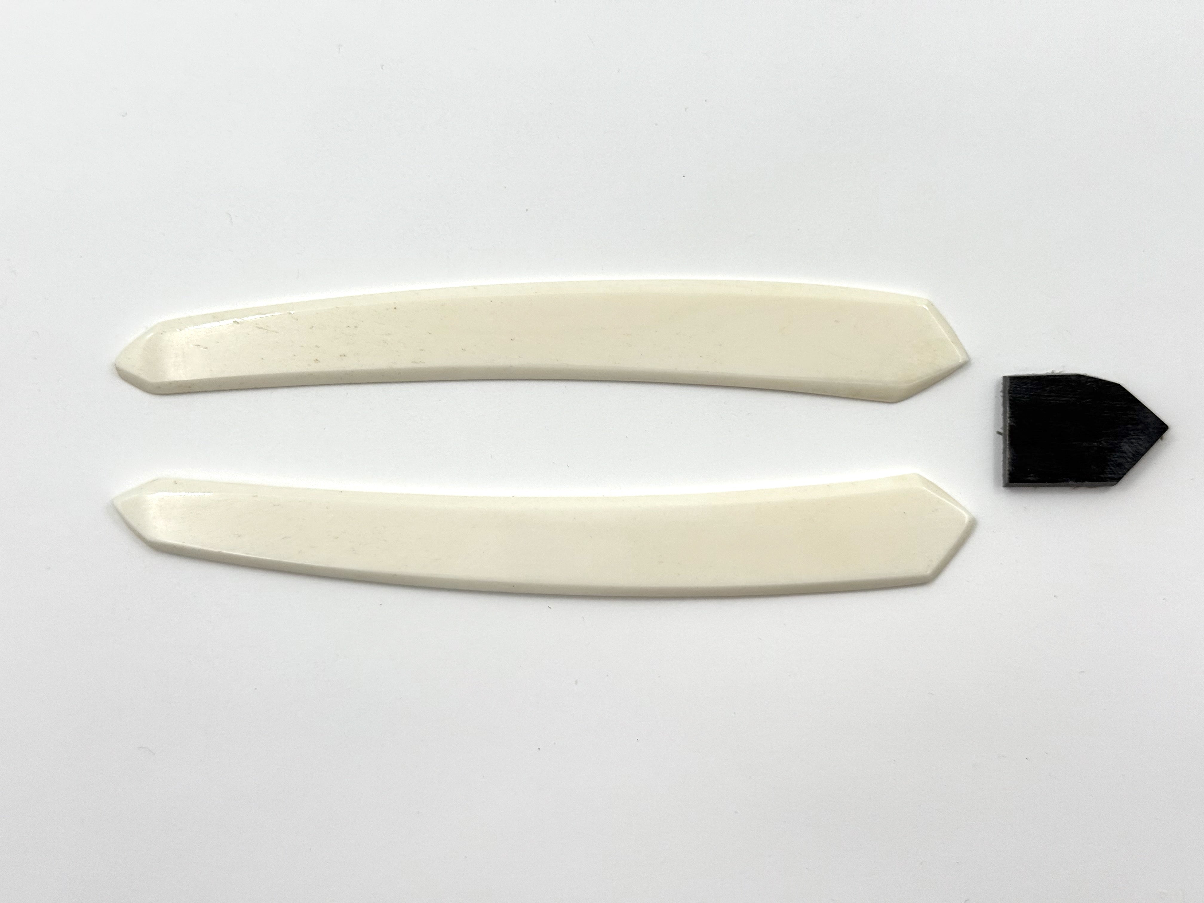 Rasiermessergriffschalen für 7/8-8/8 Klingen - Gebleichter Büffelknochen - Ein Paar/Set