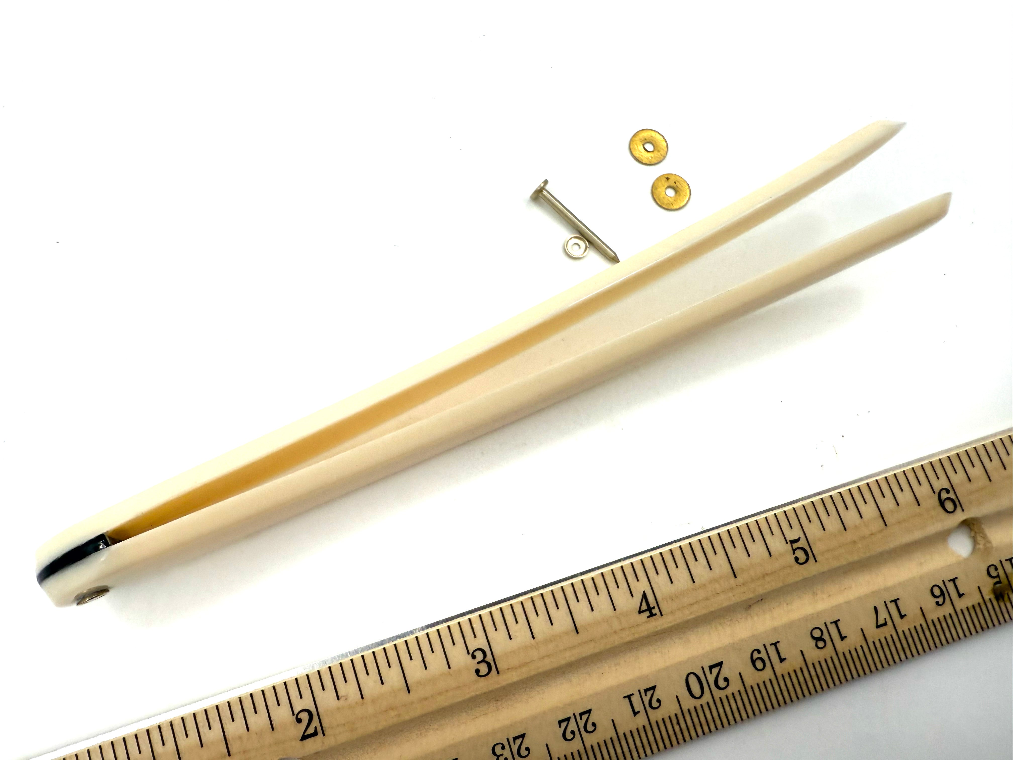 Straight Razor Scales for 6/8 blades by Thiers Issard