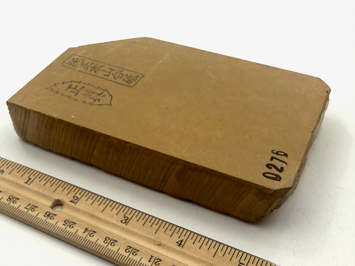 Nakayama Maruka Kiita Tamagoiro Kuramaguchi (Kato Era) Very Rare Japanese Natural Finishing Whetstone