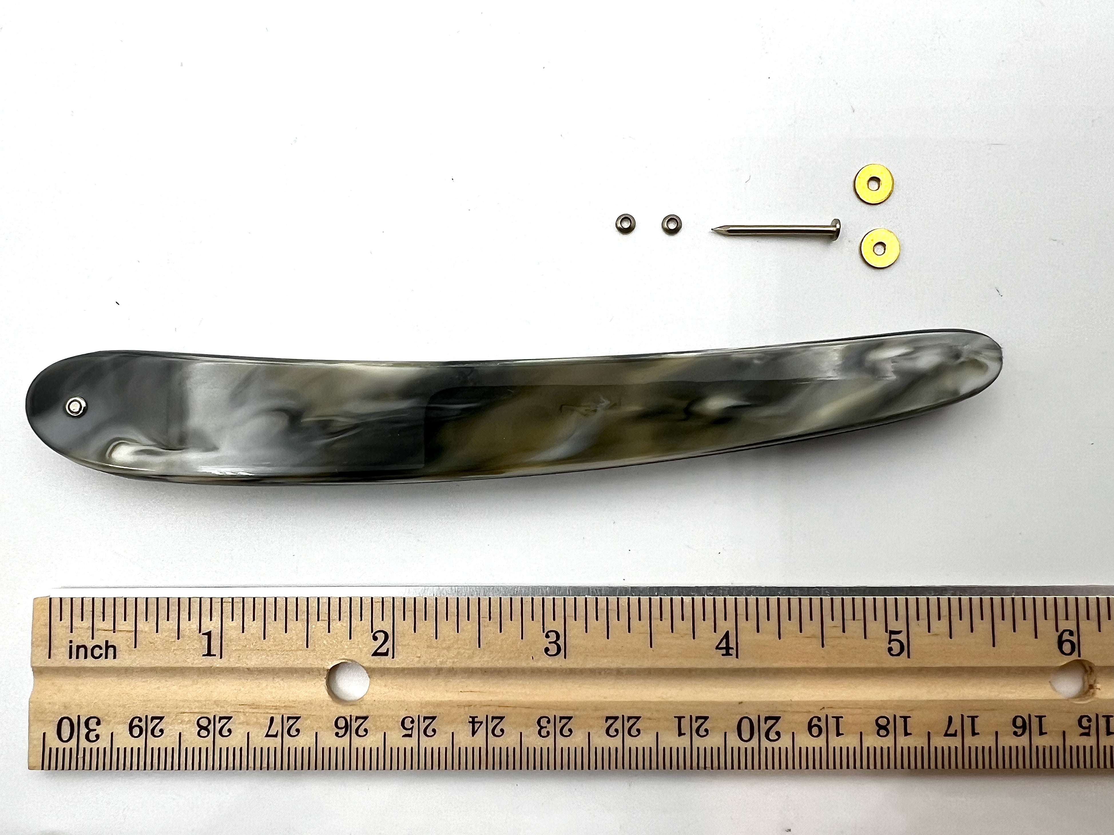 Straight Razor Scales for 6/8-7/8 blades - Solingen New Old Stock with Hardware