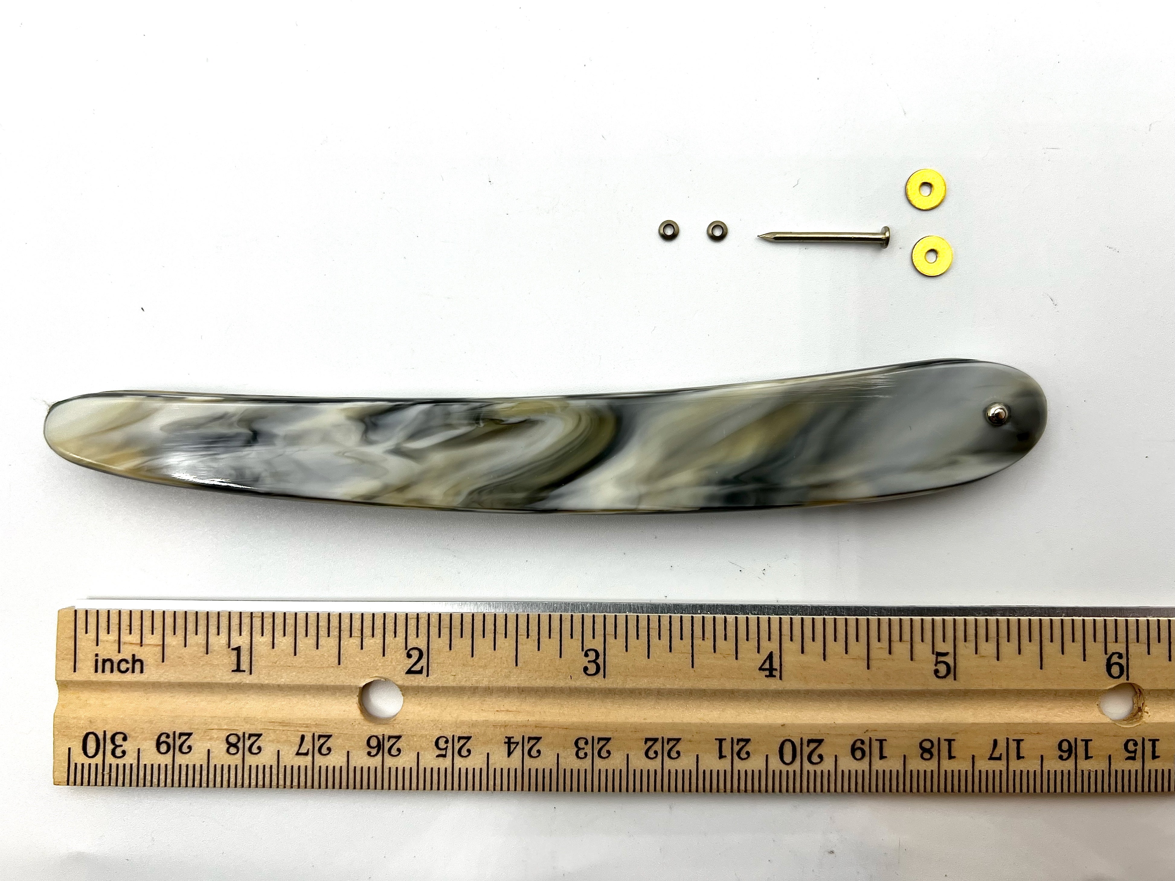 Straight Razor Scales for 6/8-7/8 blades - Solingen New Old Stock with Hardware