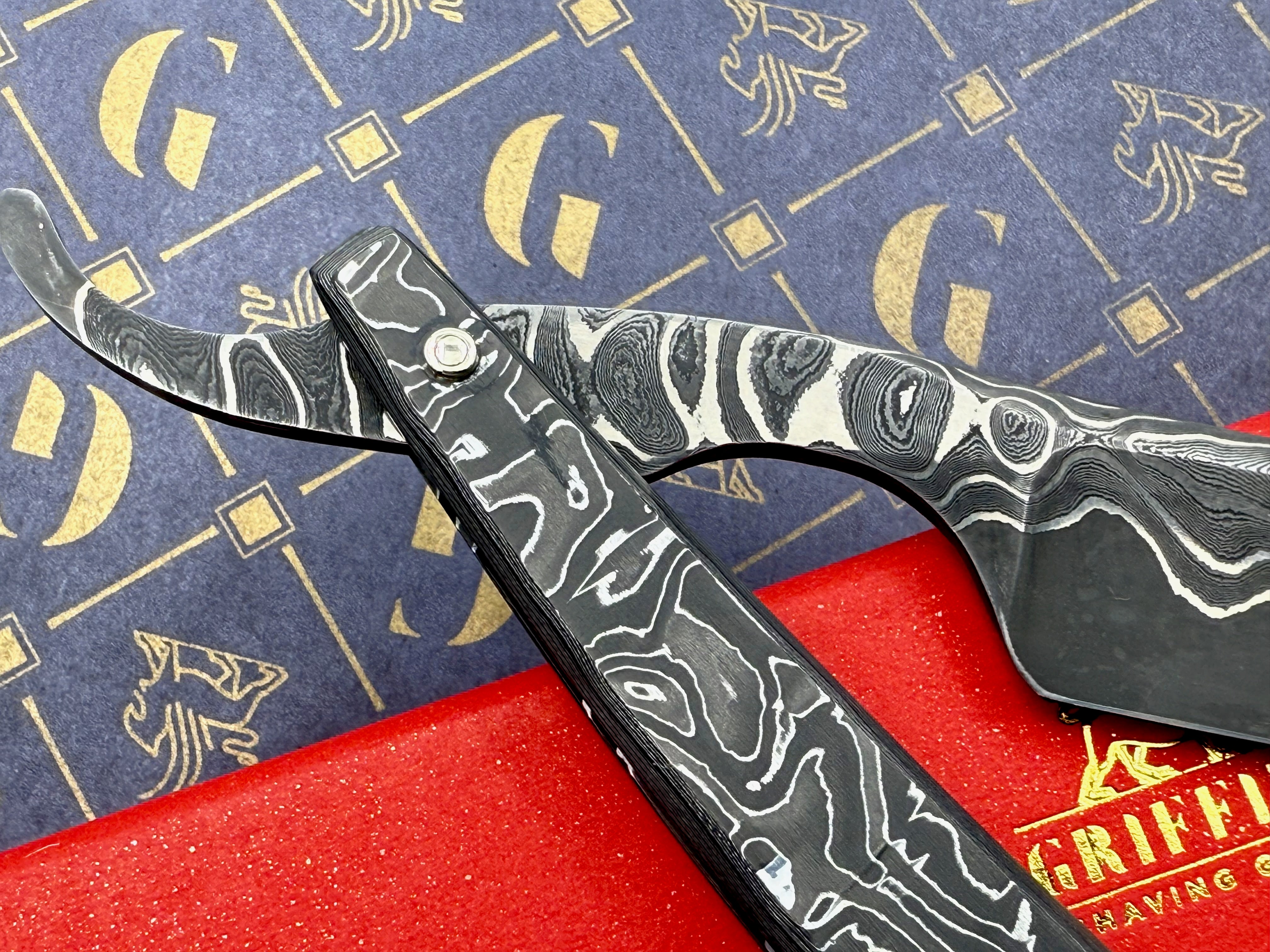 Griffith 13/16 Nickel & Steel Damascus San Mai Quarter Hollow - Carbon Scales Artisan Straight Razor
