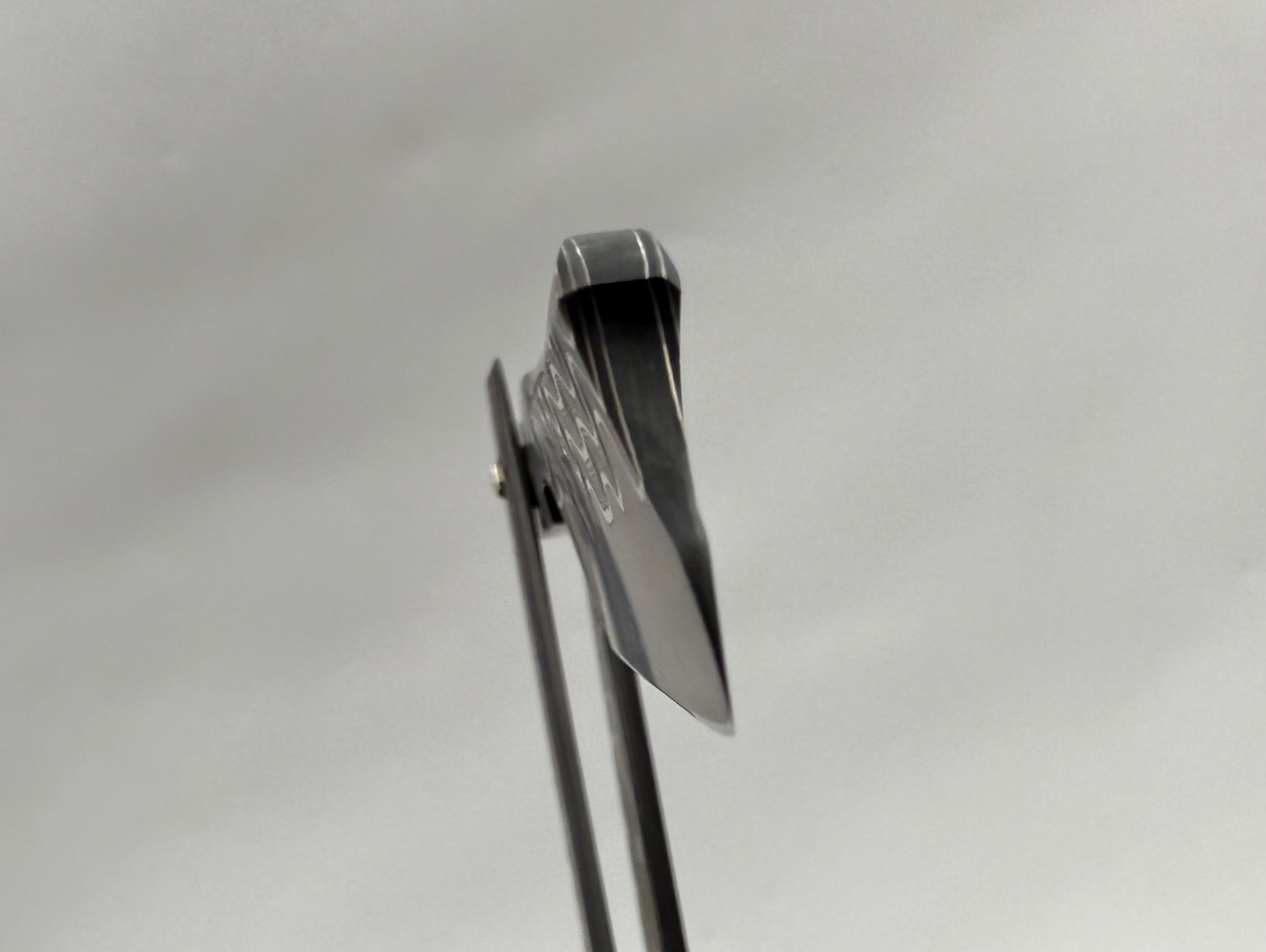 Griffith 13/16 Nickel & Steel Damascus San Mai Quarter Hollow - Carbon Scales Artisan Straight Razor