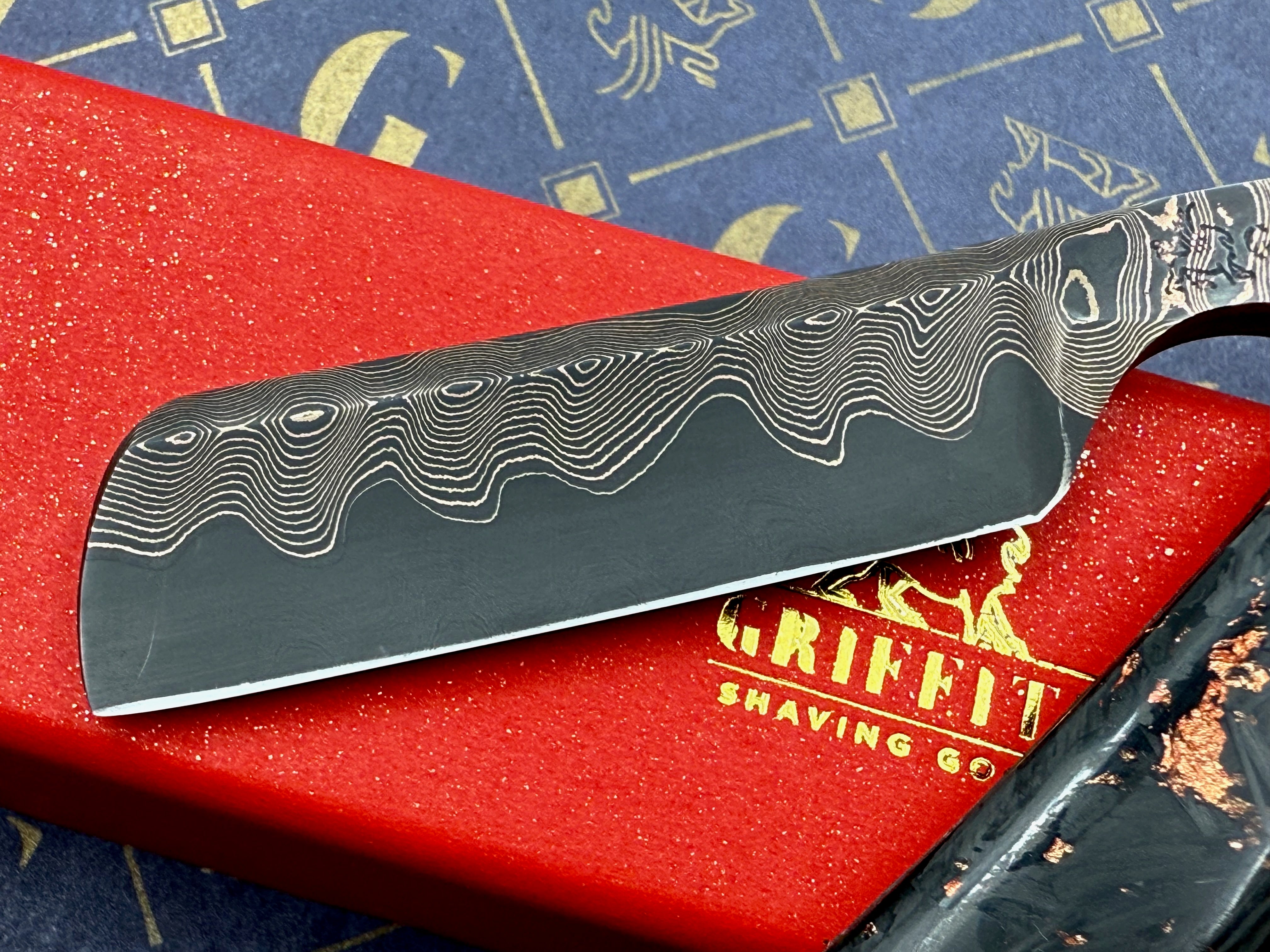 Griffith 13/16 Copper & Bronze Damascus San Mai Quarter Hollow - Carbon Fiber Scales Artisan Straight Razor