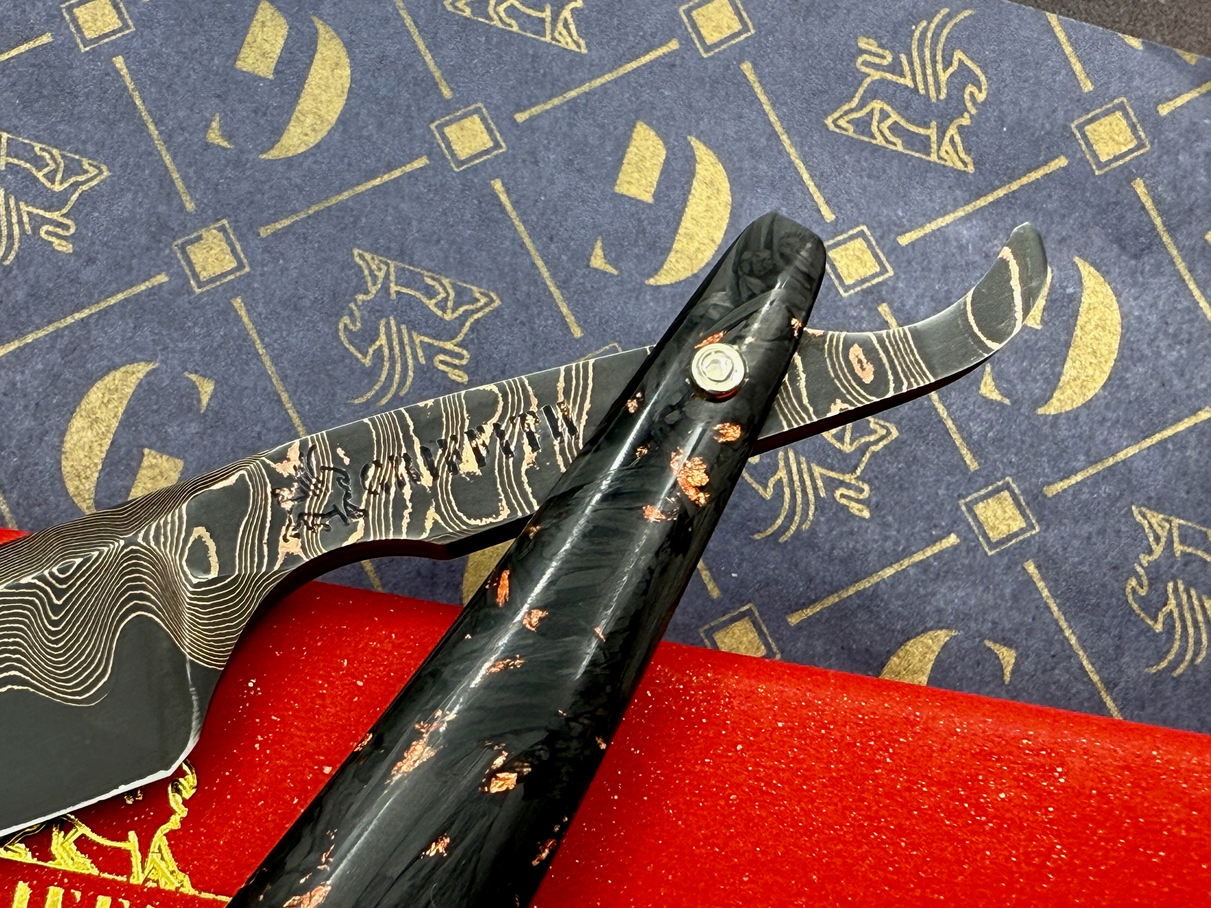 Griffith 13/16 Copper & Bronze Damascus San Mai Quarter Hollow - Carbon Fiber Scales Artisan Straight Razor