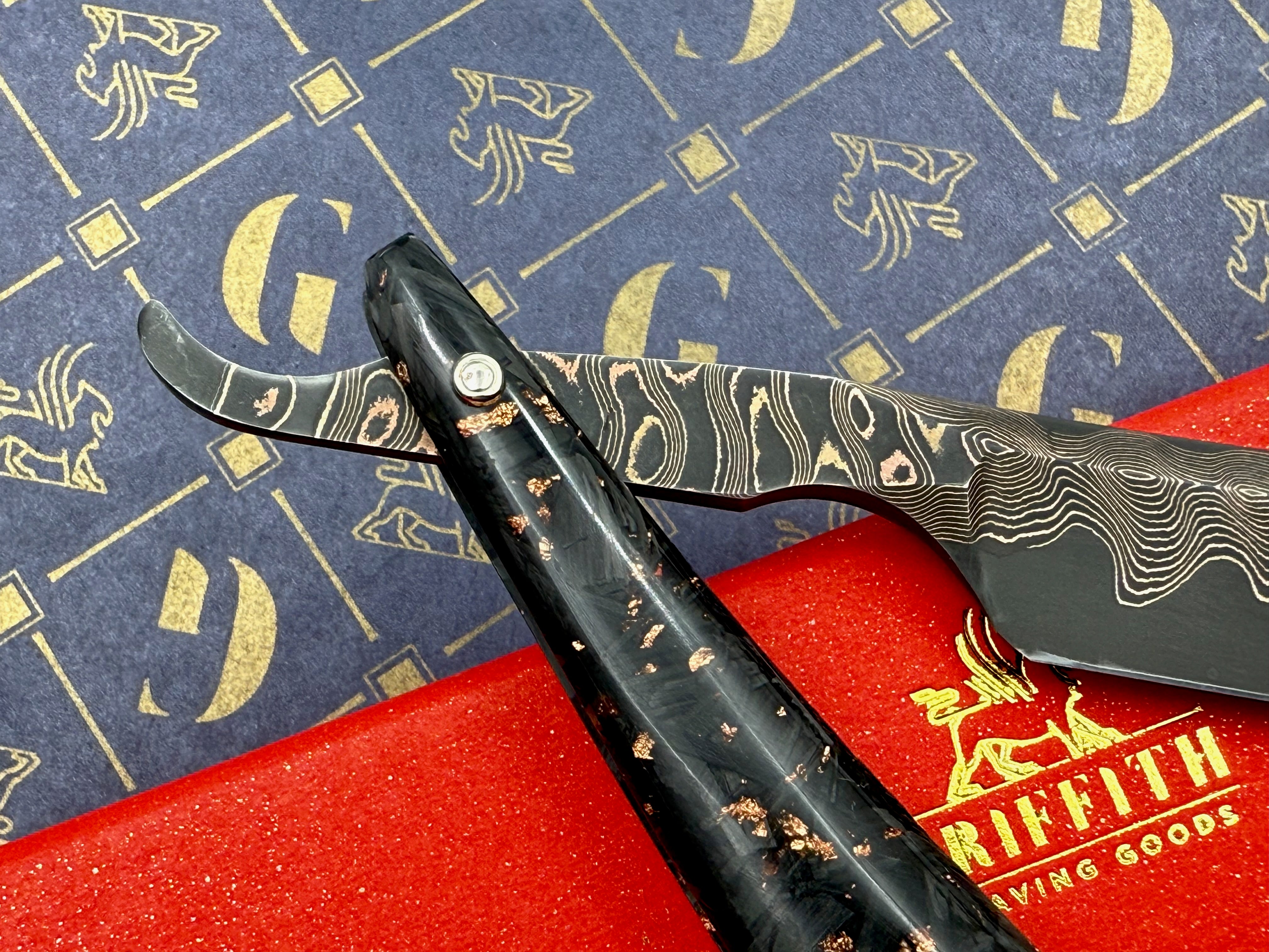 Griffith 13/16 Copper & Bronze Damascus San Mai Quarter Hollow - Carbon Fiber Scales Artisan Straight Razor