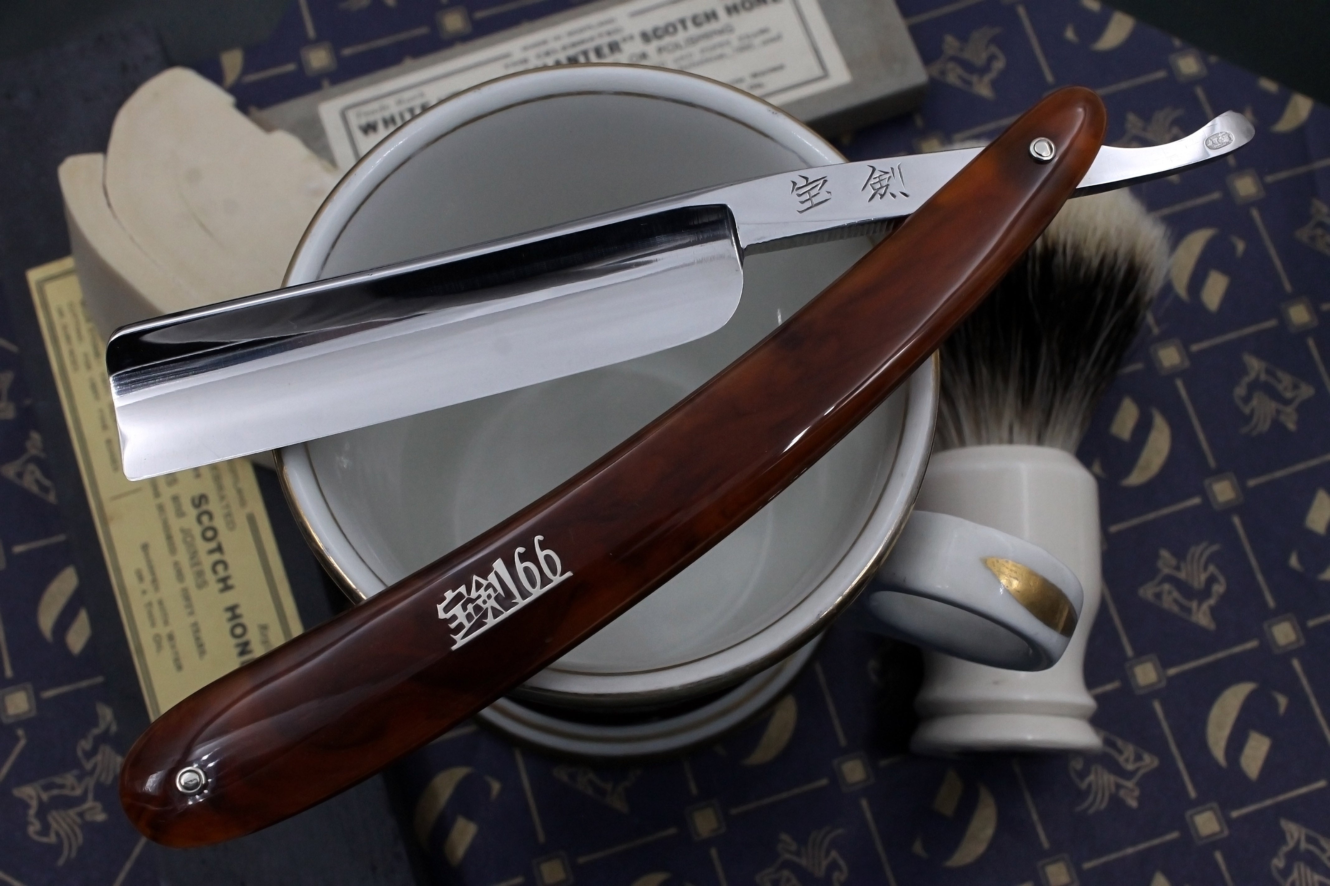 "Sword 66" - 6/8 Full Hollow Vintage Japanese Straight Razor - Shave Ready