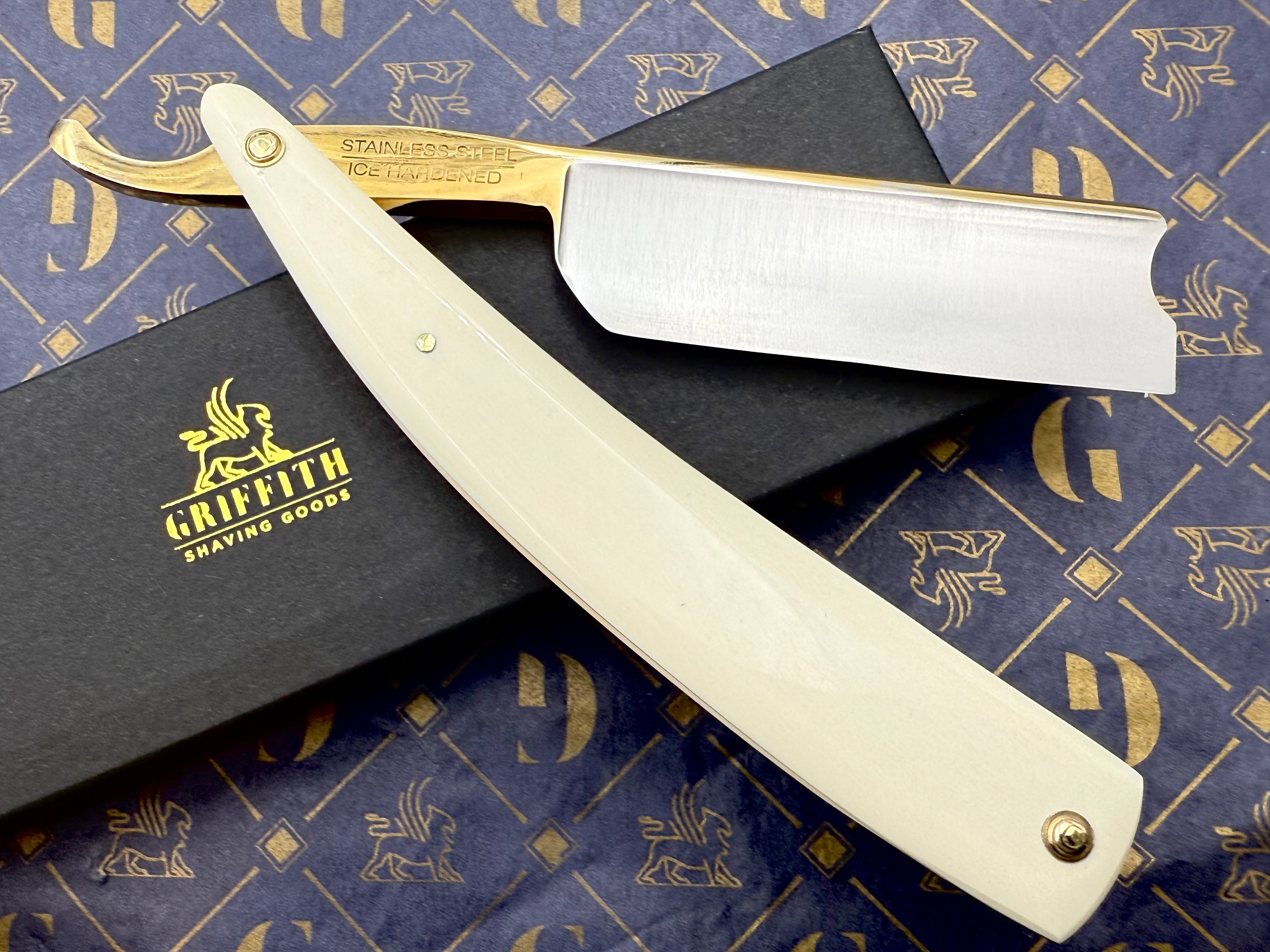 Griffith 8/8 Stainless Steel Full Hollow Blade - Mammoth Ivory Scales Artisan Straight Razor
