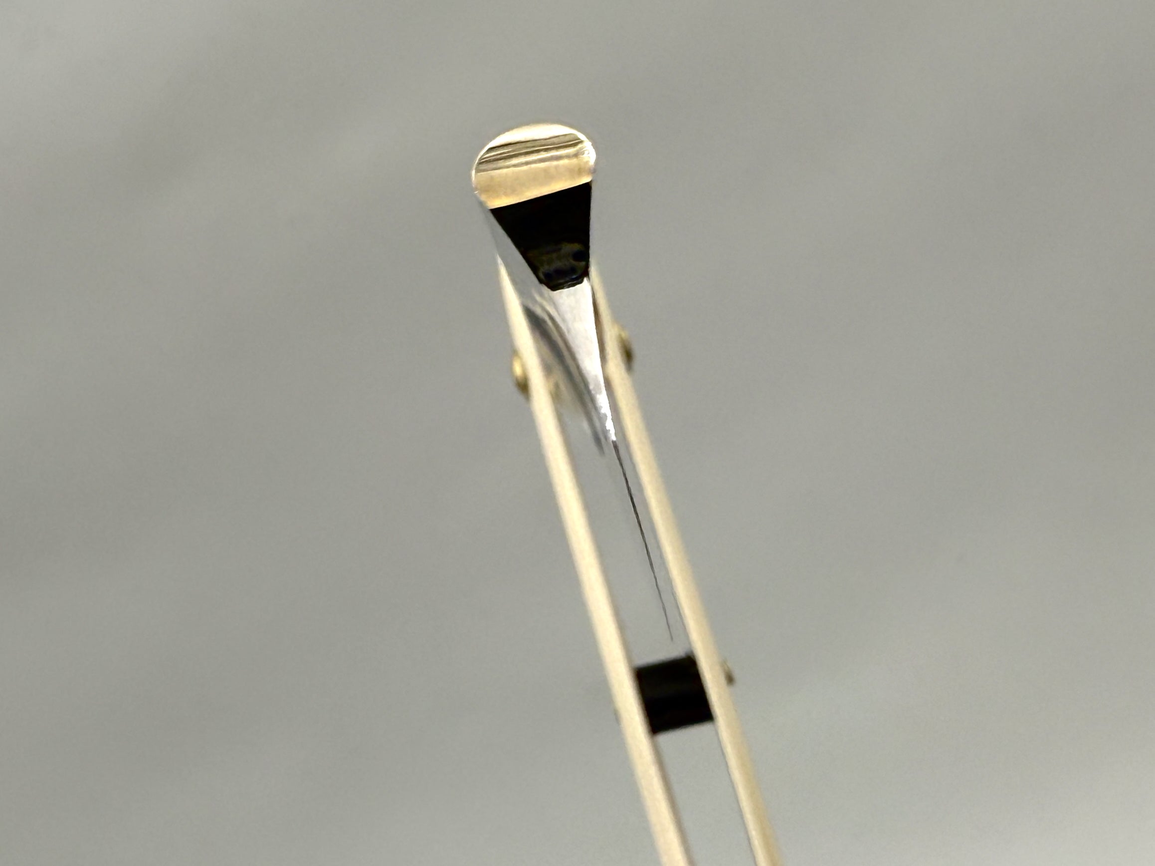 Griffith 8/8 Stainless Steel Full Hollow Blade - Mammoth Ivory Scales Artisan Straight Razor