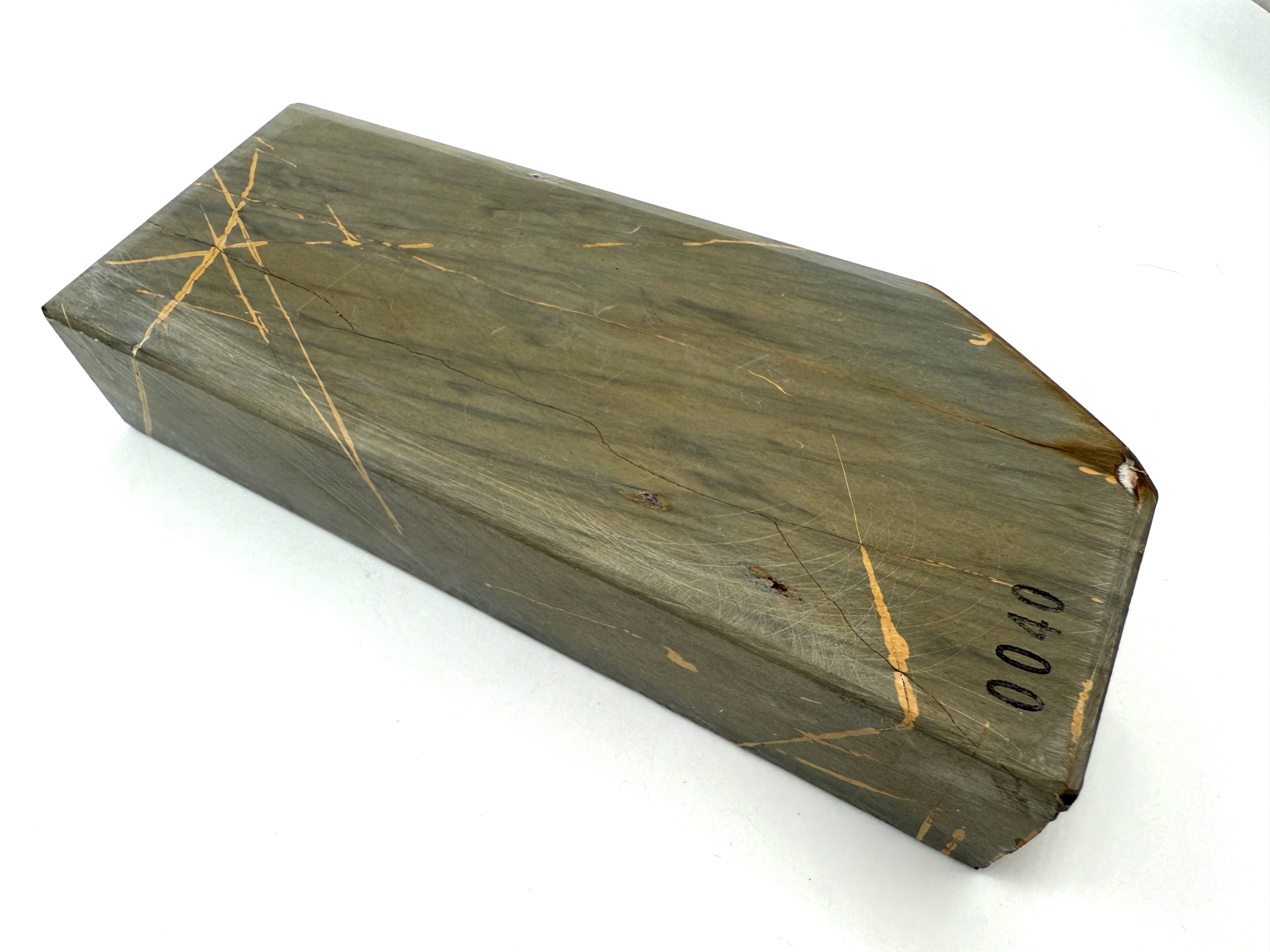 Aiwatani Suita Karasu Japanese Natural Whetstone