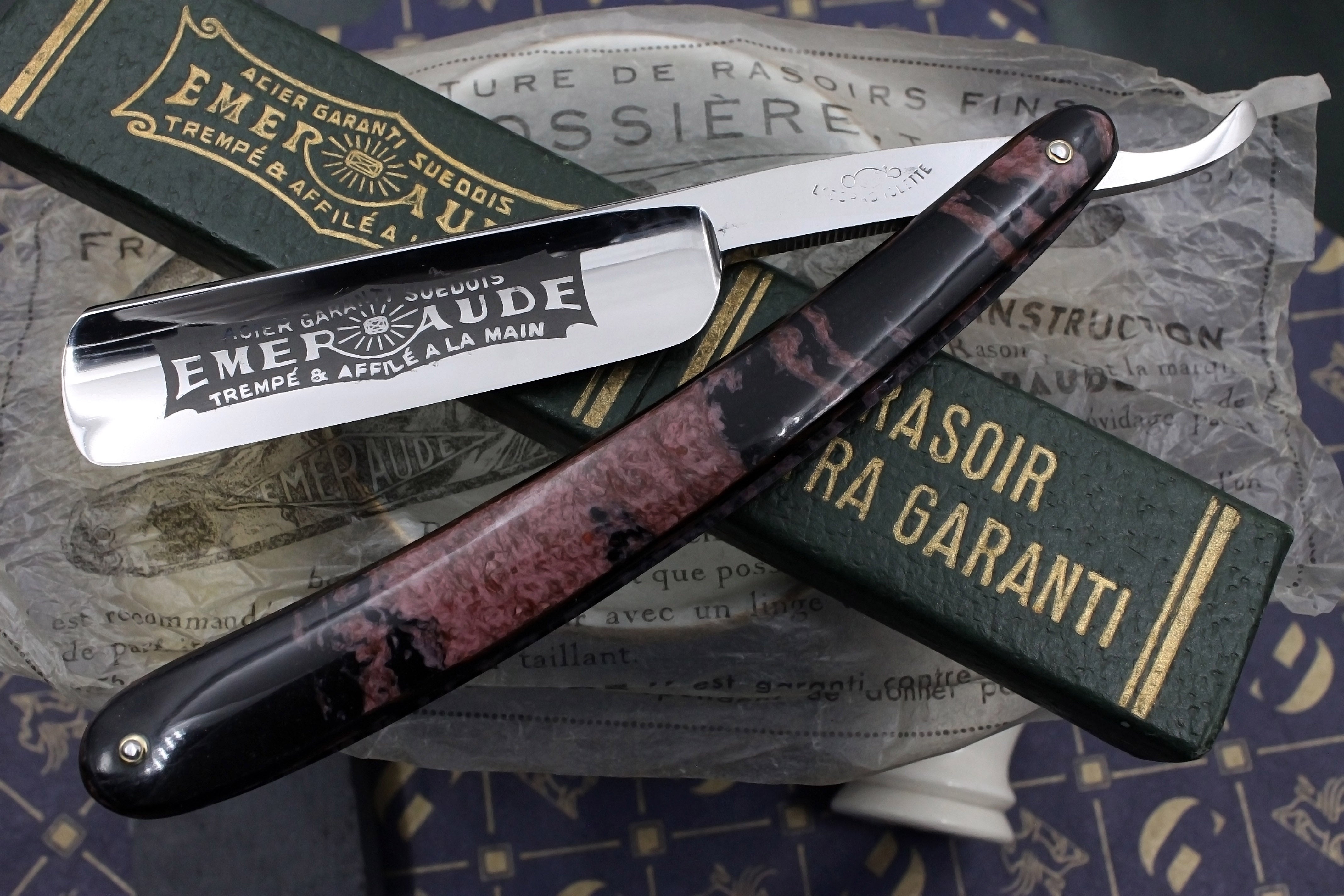 EMERAUDE ESPAGNOLETTE - Like New NOS? 13/16 Full Hollow Blade - Vintage French Straight Razor - Shave Ready