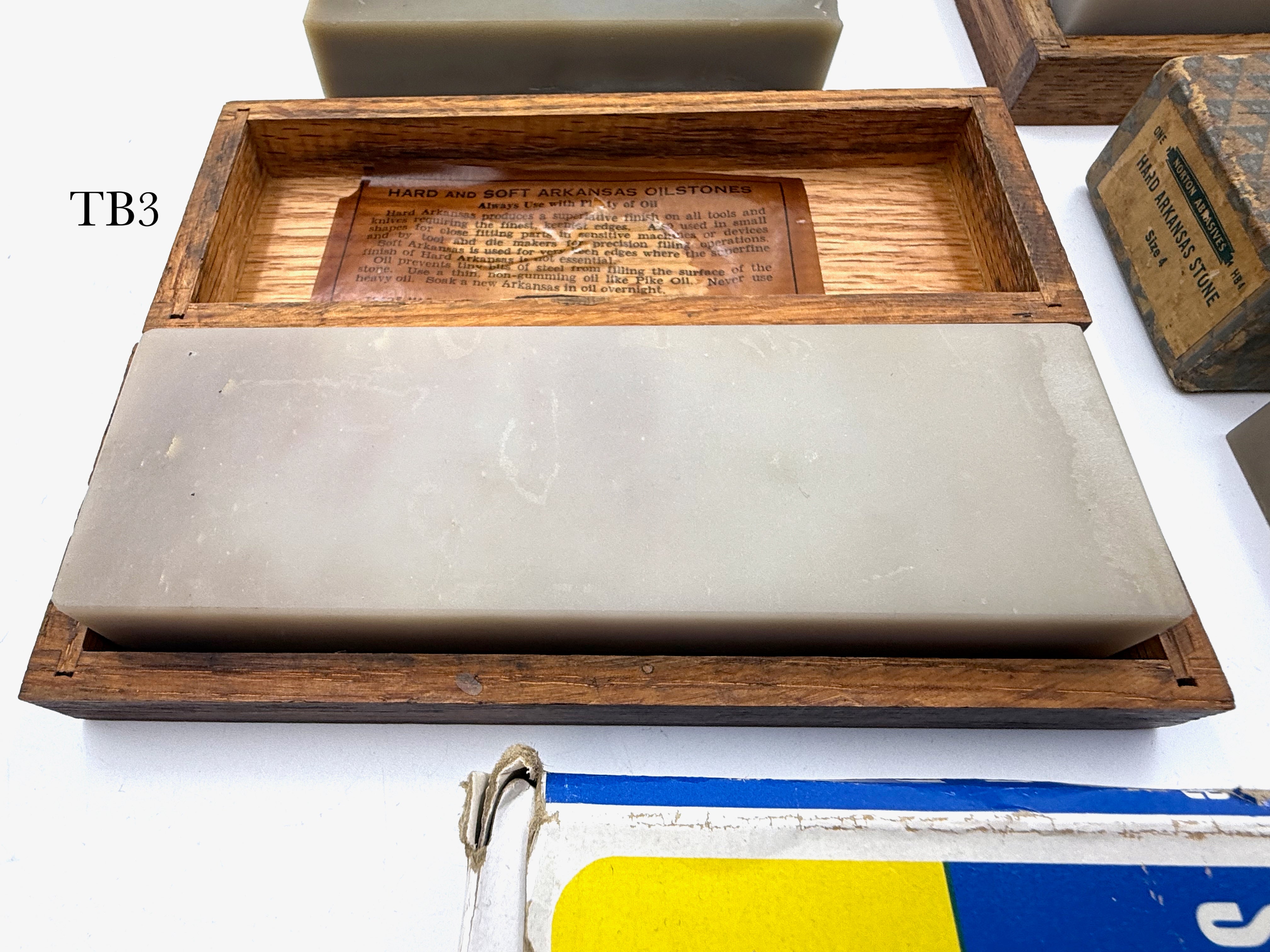 Hard Translucent Arkansas - Vintage Boxed Collectable Oilstones / Sharpening Stones
