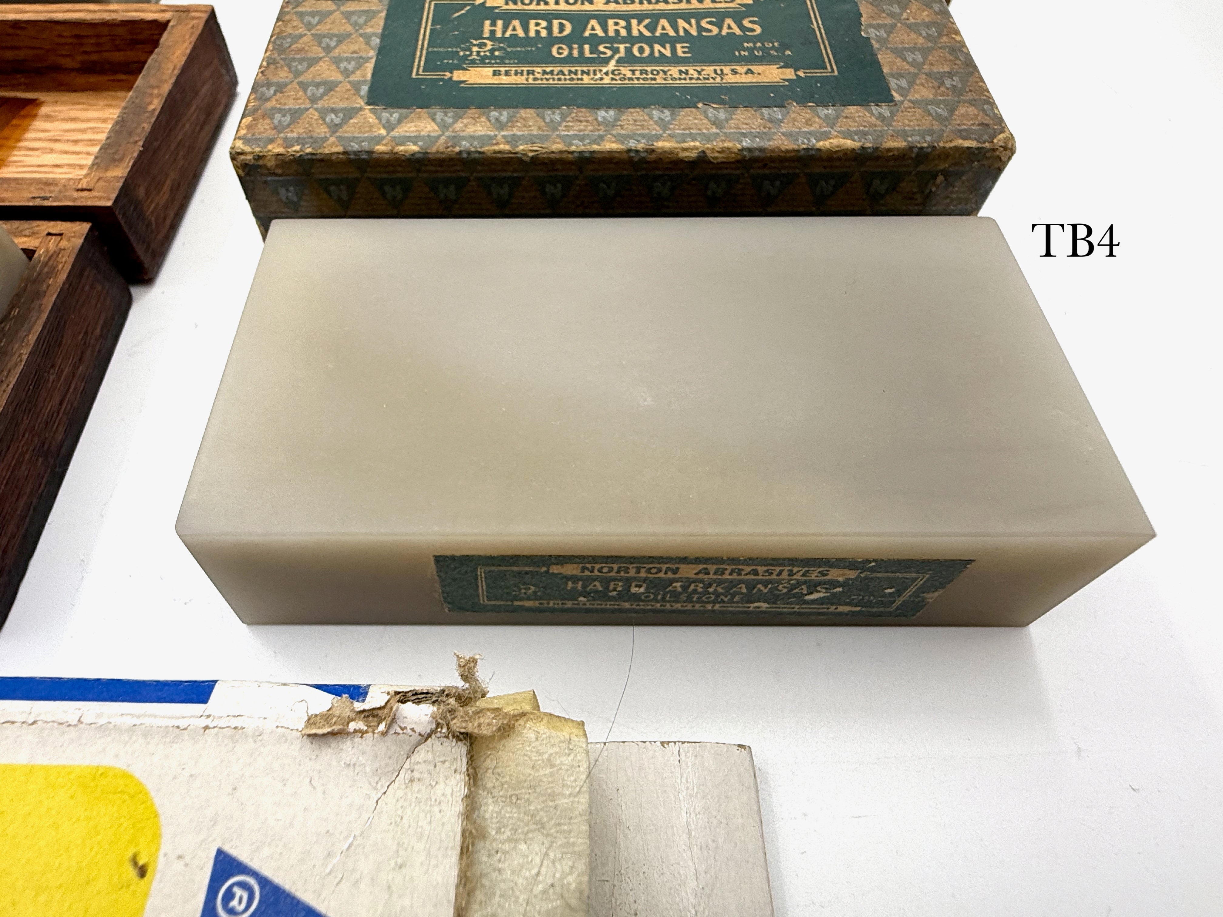 Hard Translucent Arkansas - Vintage Boxed Collectable Oilstones / Sharpening Stones