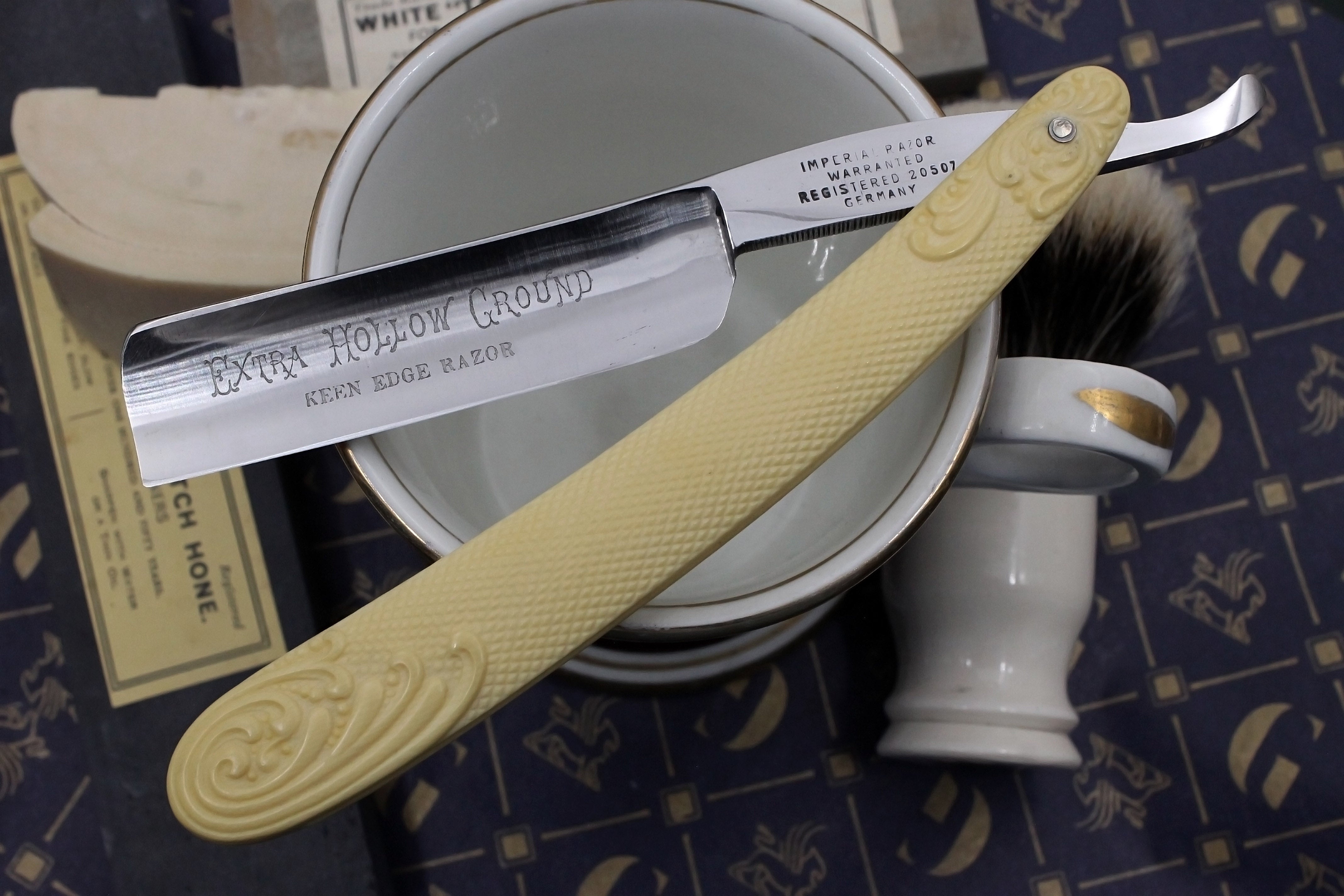Imperial Razor Co. - Full Hollow Blade 13/16 Fancy Molded Scales - German Straight Razor - Shave Ready