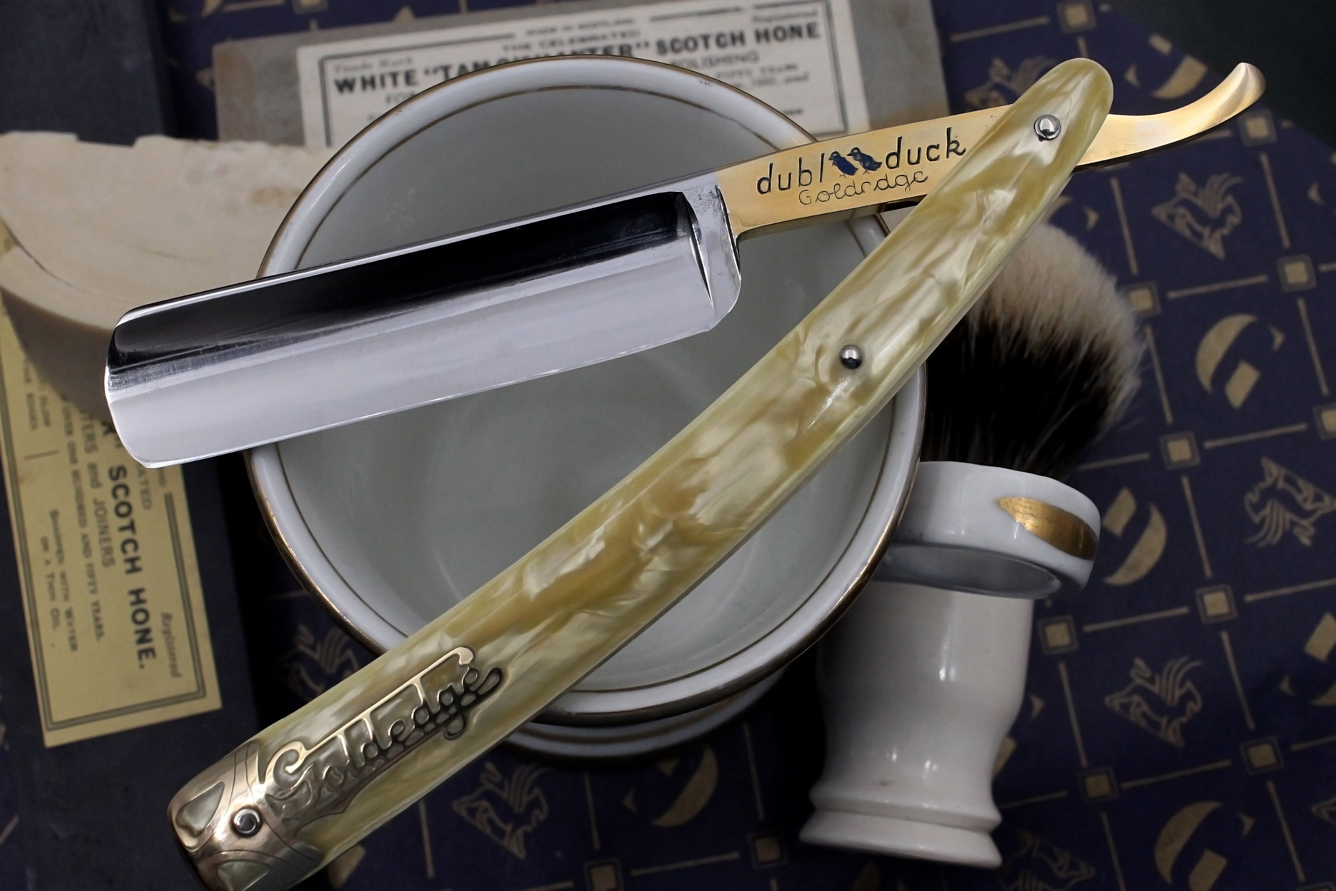 Dubl Duck Goldedge 6/8 Blade Cracked Ice Scales - Fully Restored Vintage Solingen Straight Razor - Shave Ready