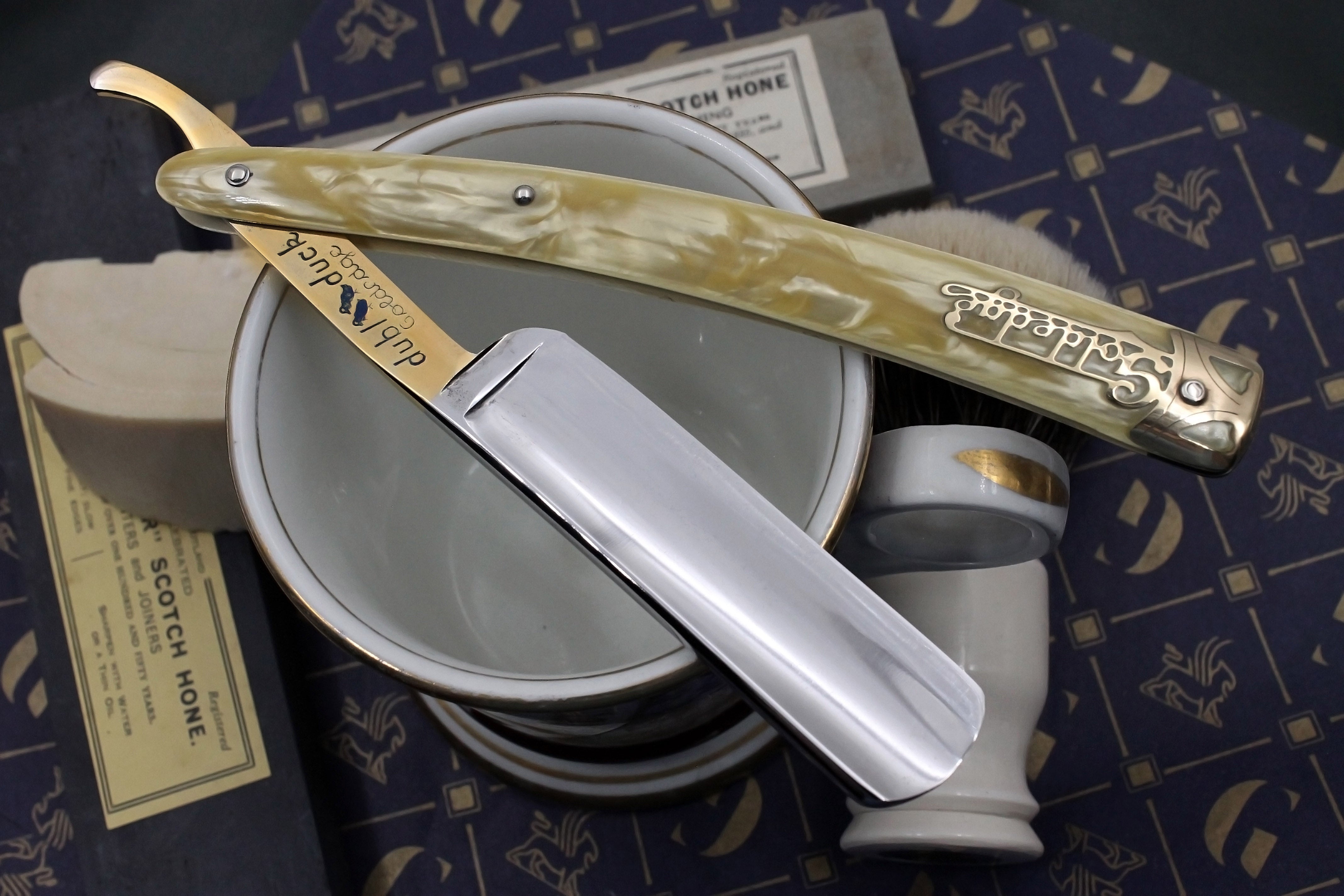 Dubl Duck Goldedge 6/8 Blade Cracked Ice Scales - Fully Restored Vintage Solingen Straight Razor - Shave Ready