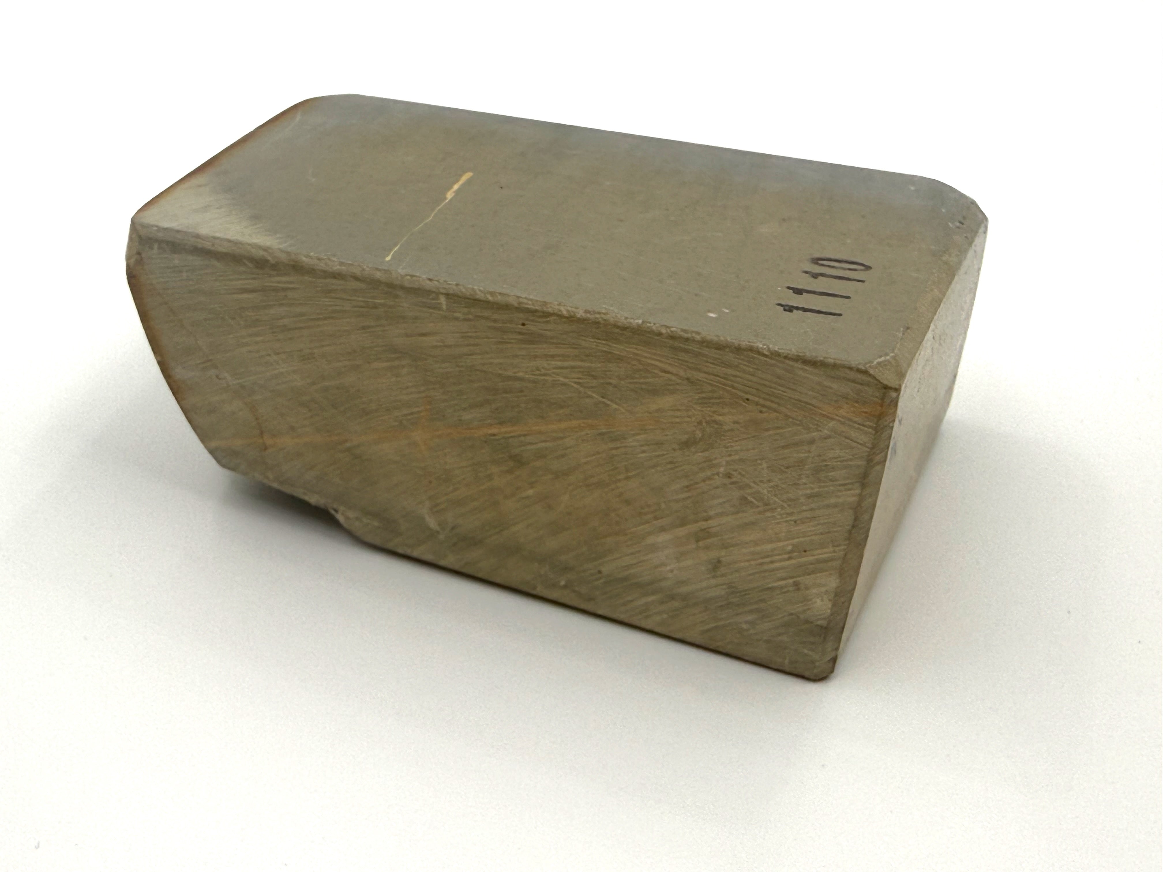 Aiwatani Karasu Suita Japanese Natural Finishing Whetstone