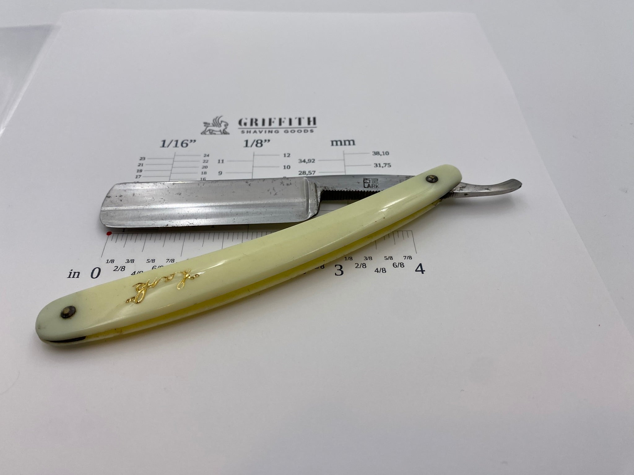 Vintage Lark Chinese Razor for Restoration