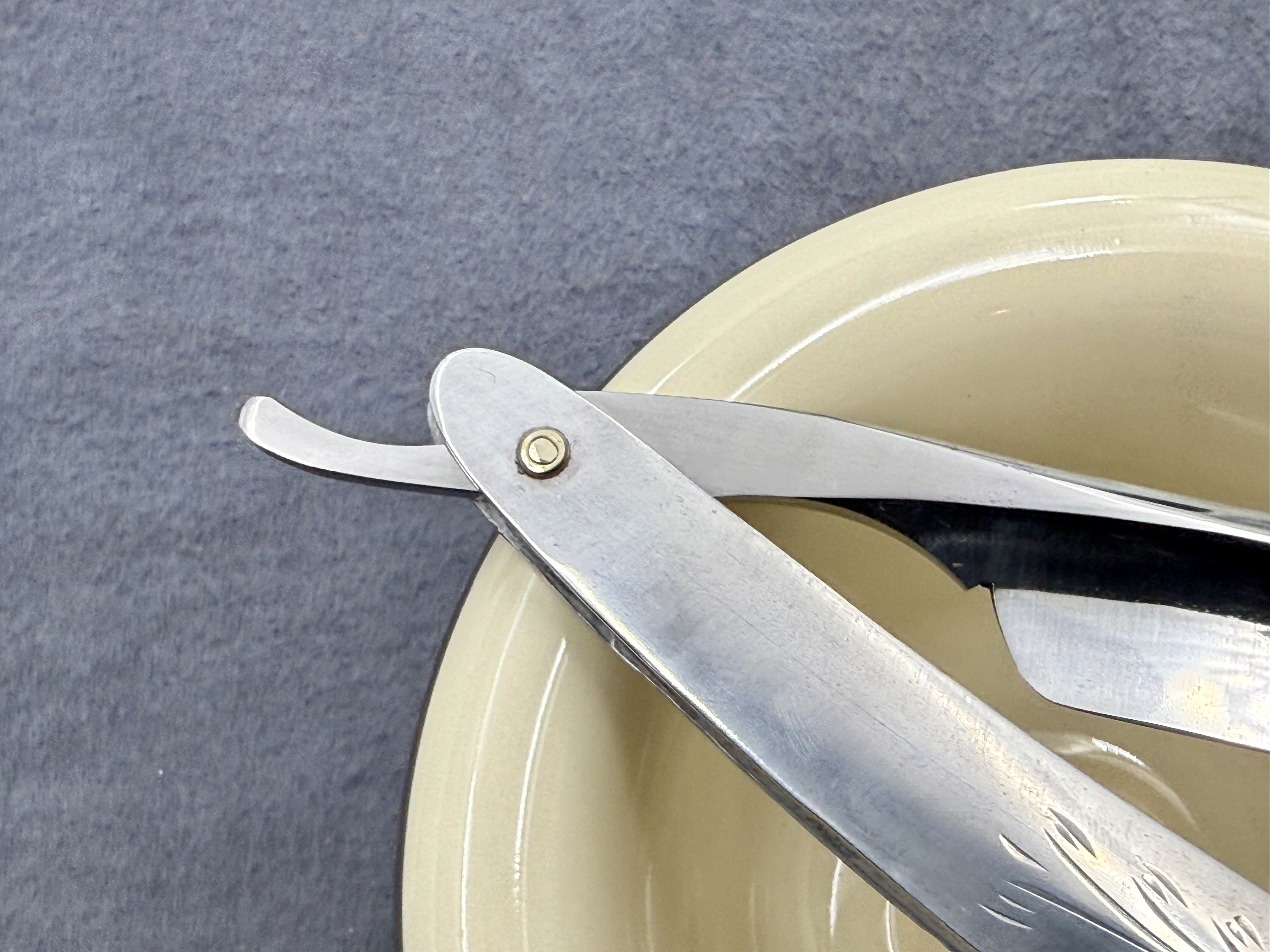 Robeson Suredge "Rochester Trademark" - 6/8 Half Hollow Blade - Very Fancy Vintage NY American Straight Razor - Shave Ready