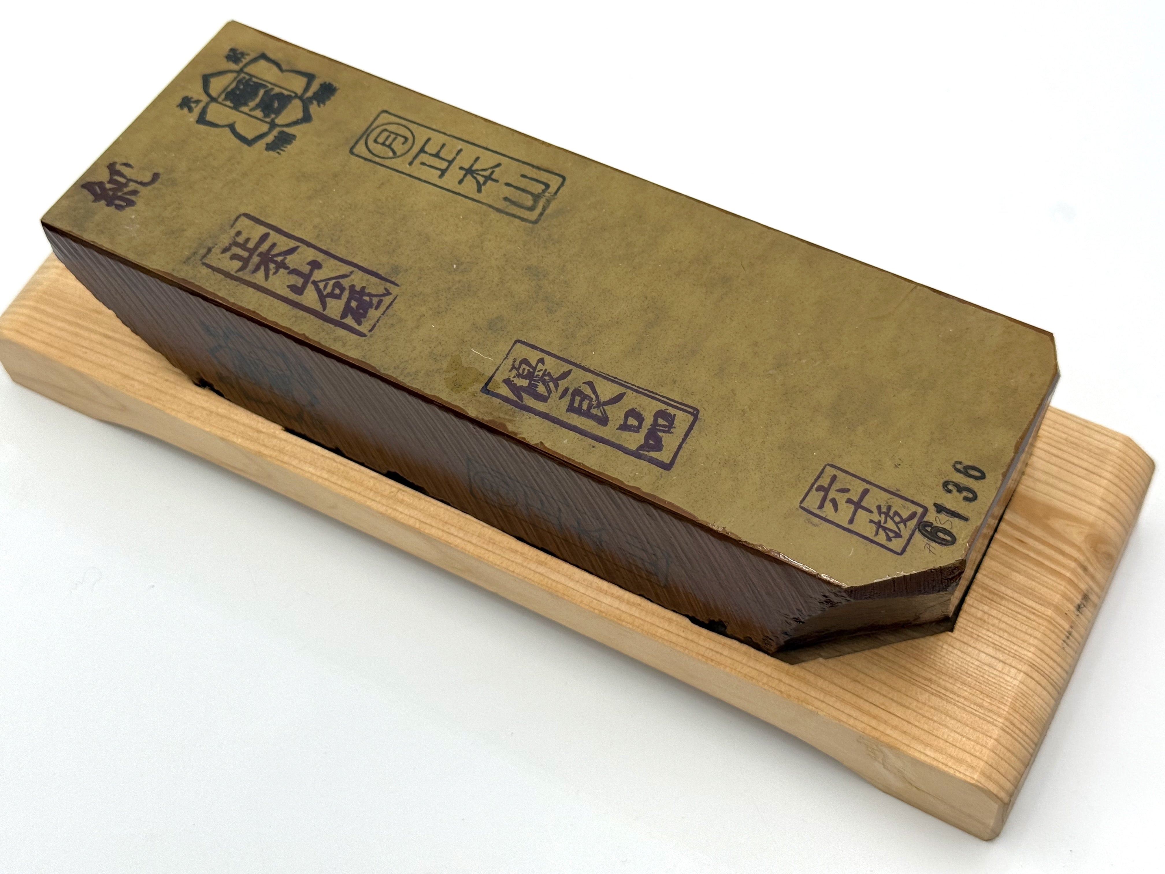 Tsukinowa Akapin Karasu Japanese Natural Finishing Whetstone