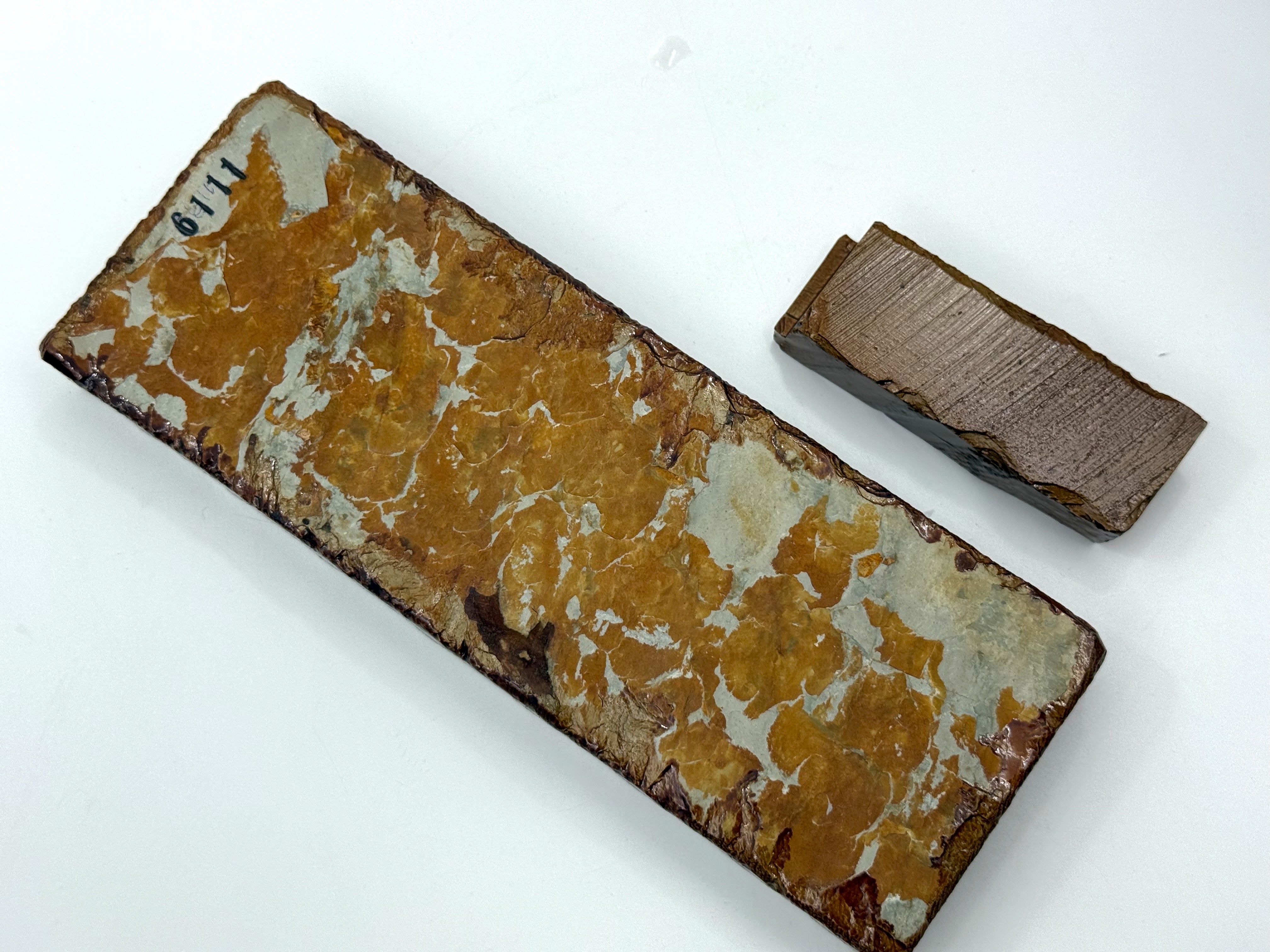 Aiwatani Asagi Nashiji Japanese Natural Finishing Whetstone with Tomo Nagura