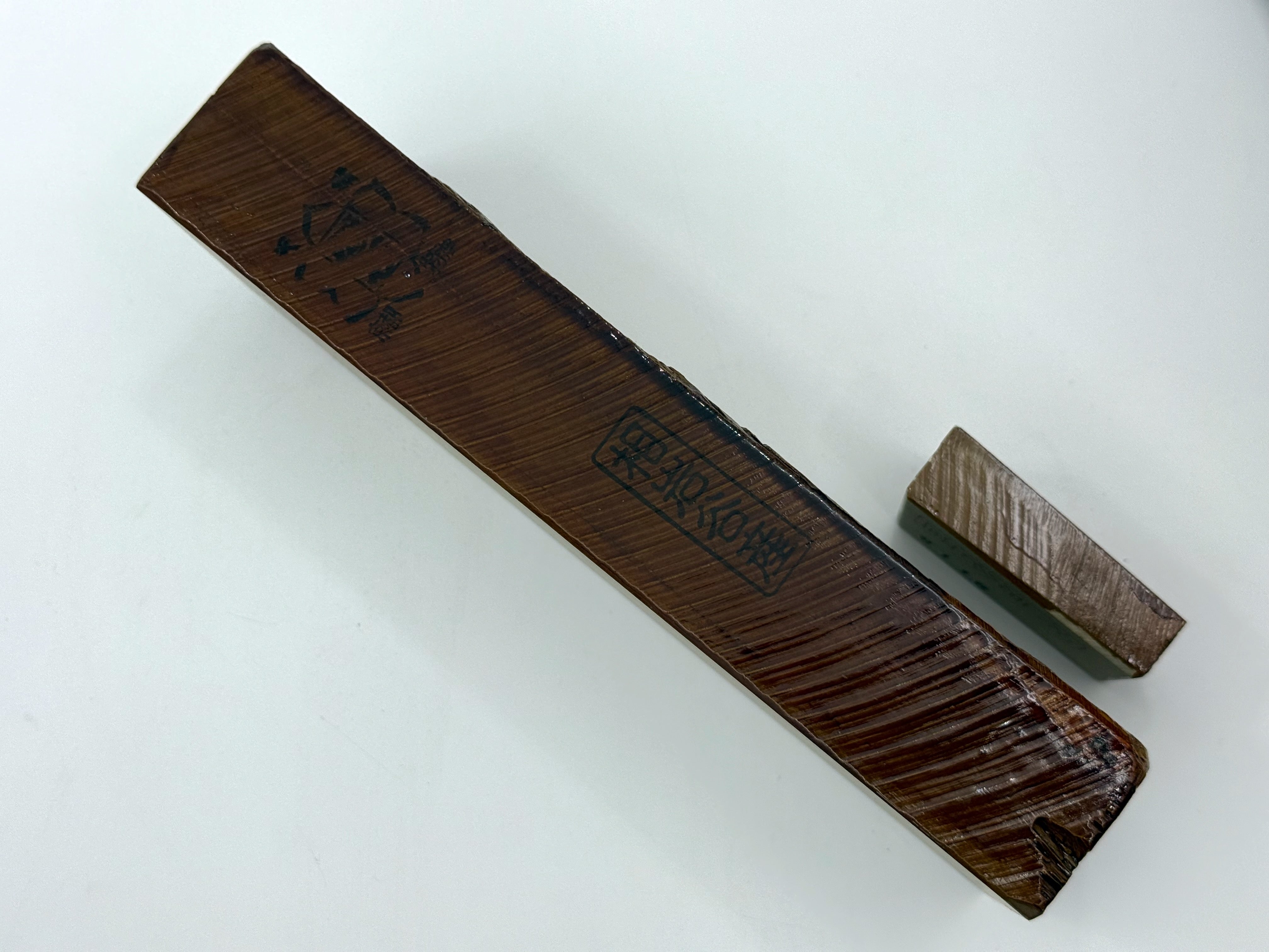 Aiwatani Asagi Nashiji Japanese Natural Finishing Whetstone with Tomo Nagura