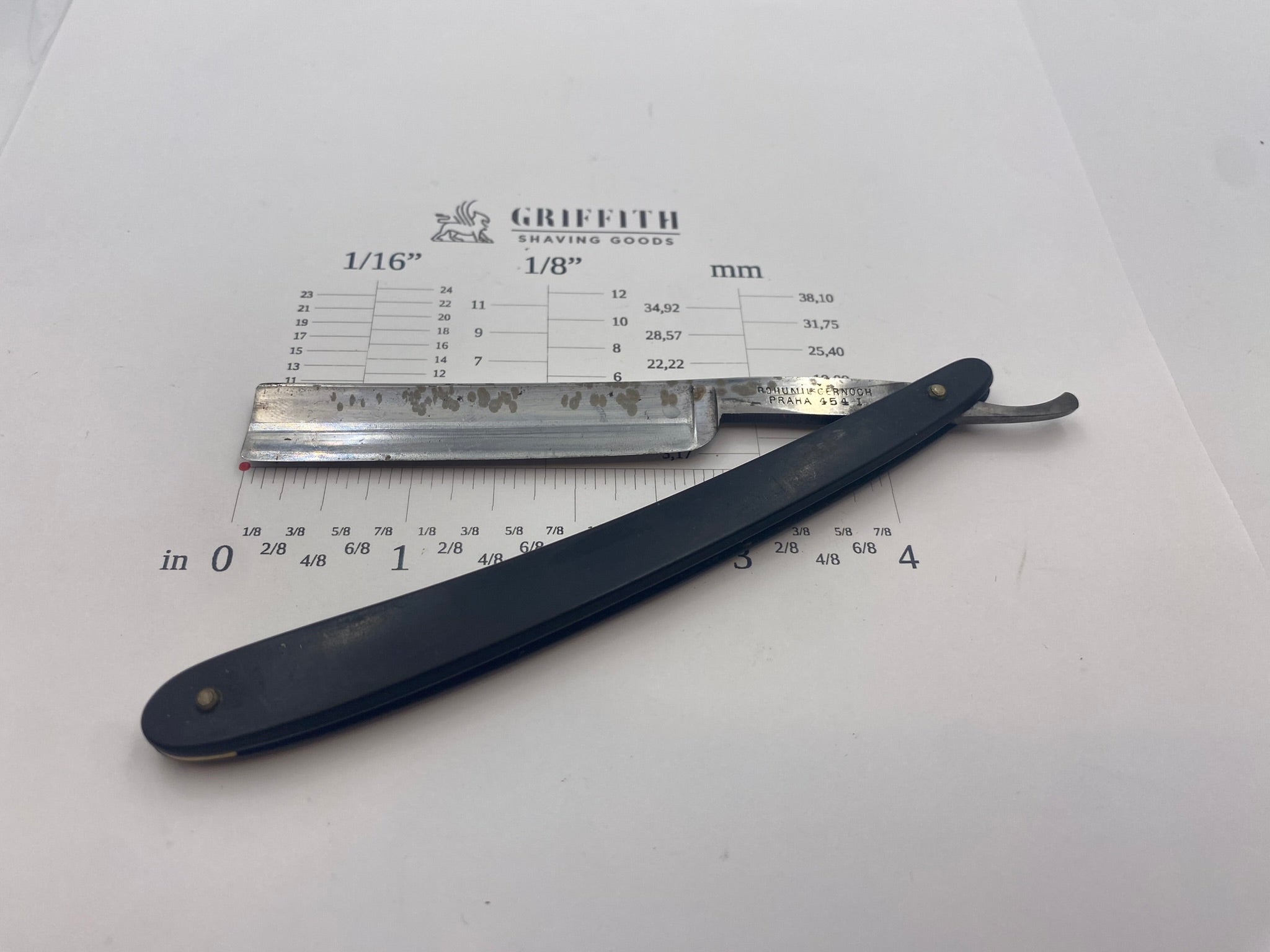 Vintage Rohumil Cernoch? Praha Razor for Restoration