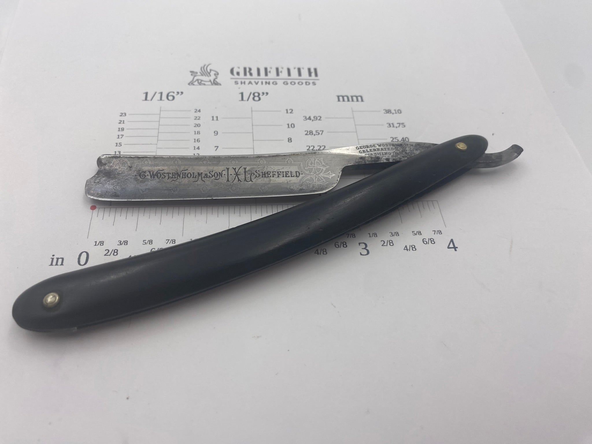 Vintage George Wostenholm Etched Sheffield Razor for Restoration