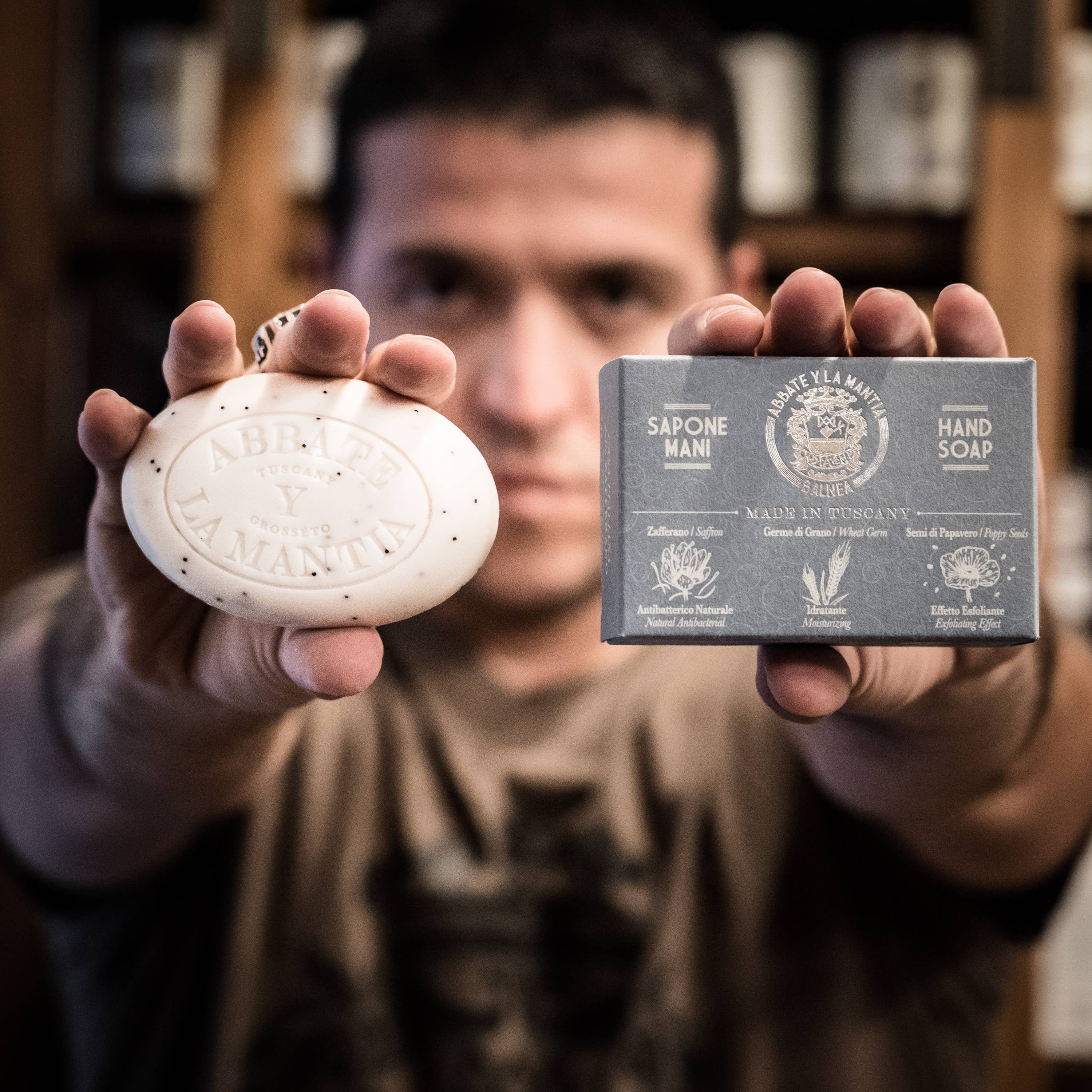 Abbate Y La Mantia - Soap | Saffron, Wheat Germ, and Poppy Seeds