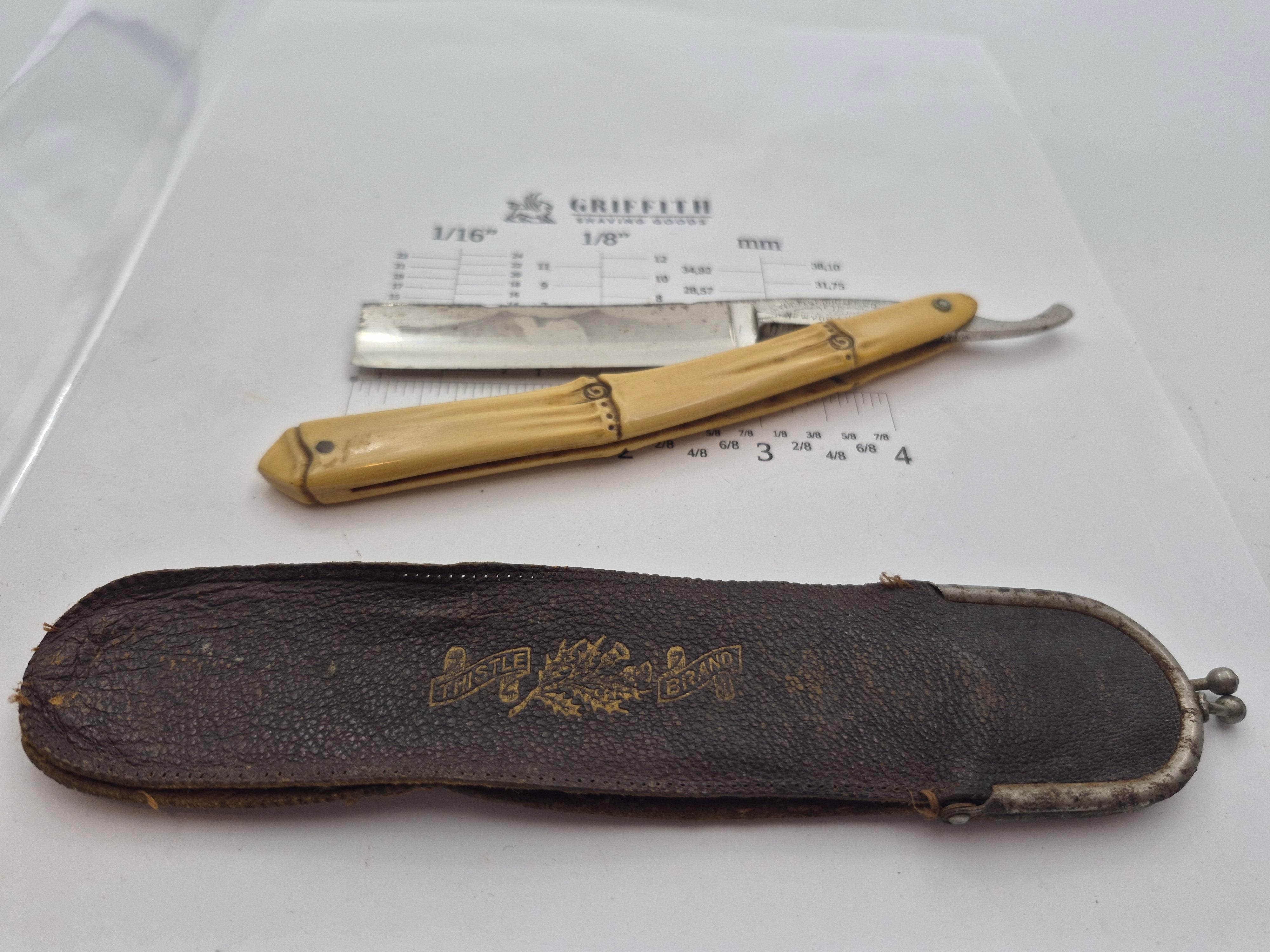 Rasoir droit vintage à restaurer