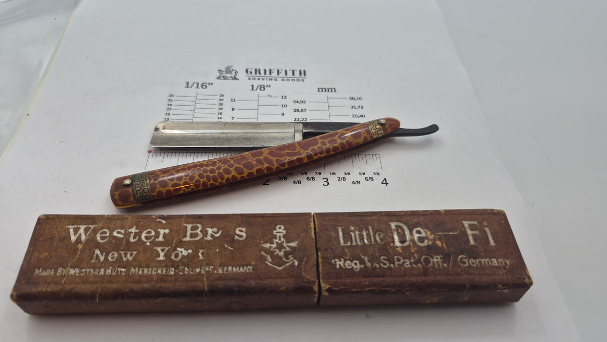 Vintage Wester Bros. Little De-Fi German Razor for Restoration