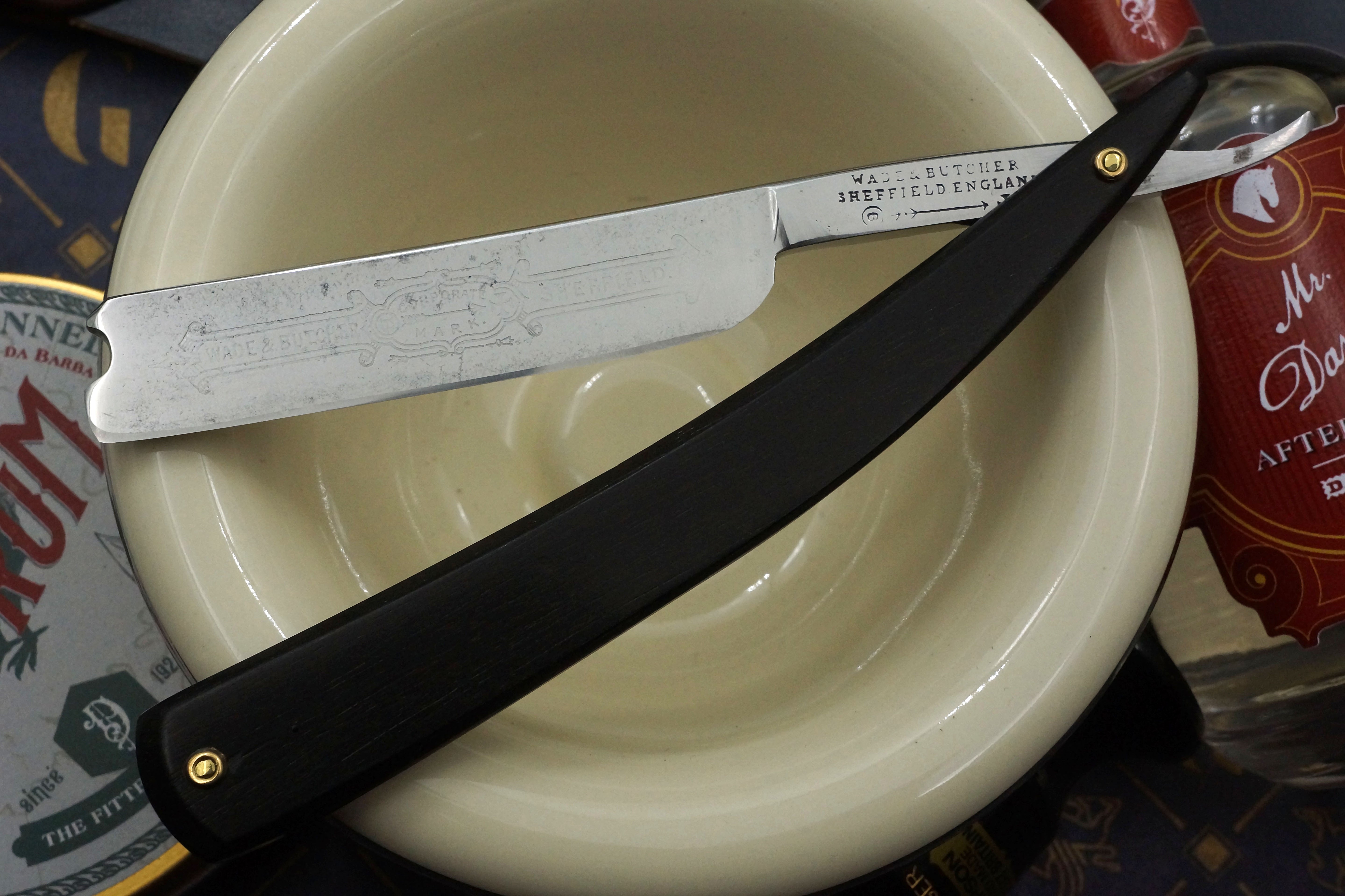 Wade & Butcher- 5/8 Etched Blade Custom Scales Vintage Sheffield Straight Razor - Shave Ready