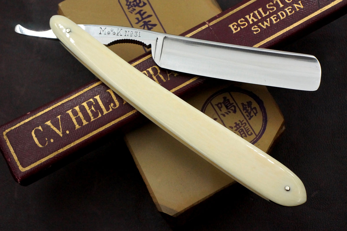 C.V. Heljestrand MK No.31 5/8 Blade -Near Pristine Ivory Scaled Eskilstuna Sweden Straight Razor - Shave Ready