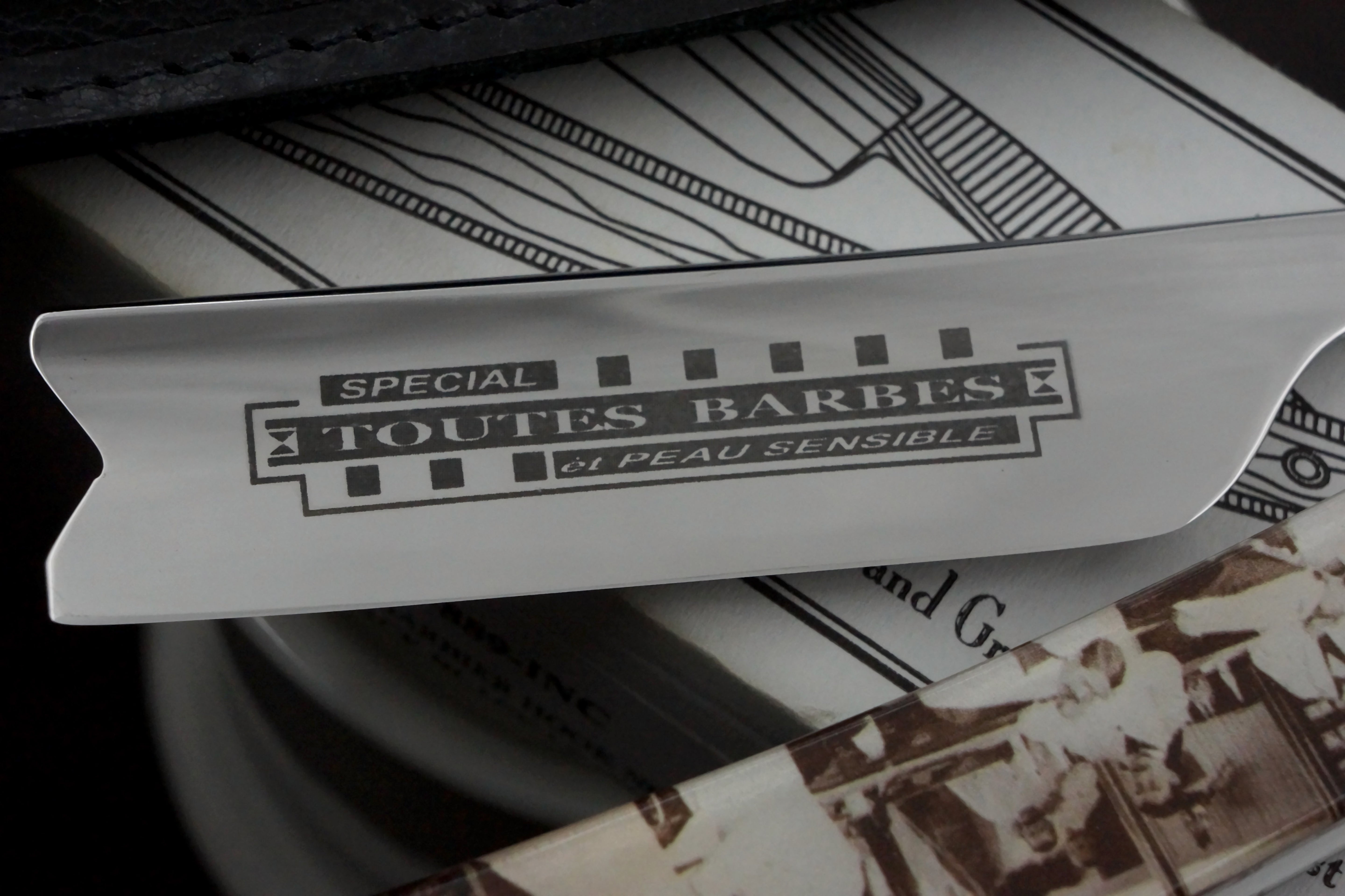 Thiers Issard 7/8 Full Hollow - Preowned French Straight Razor - Shave Ready