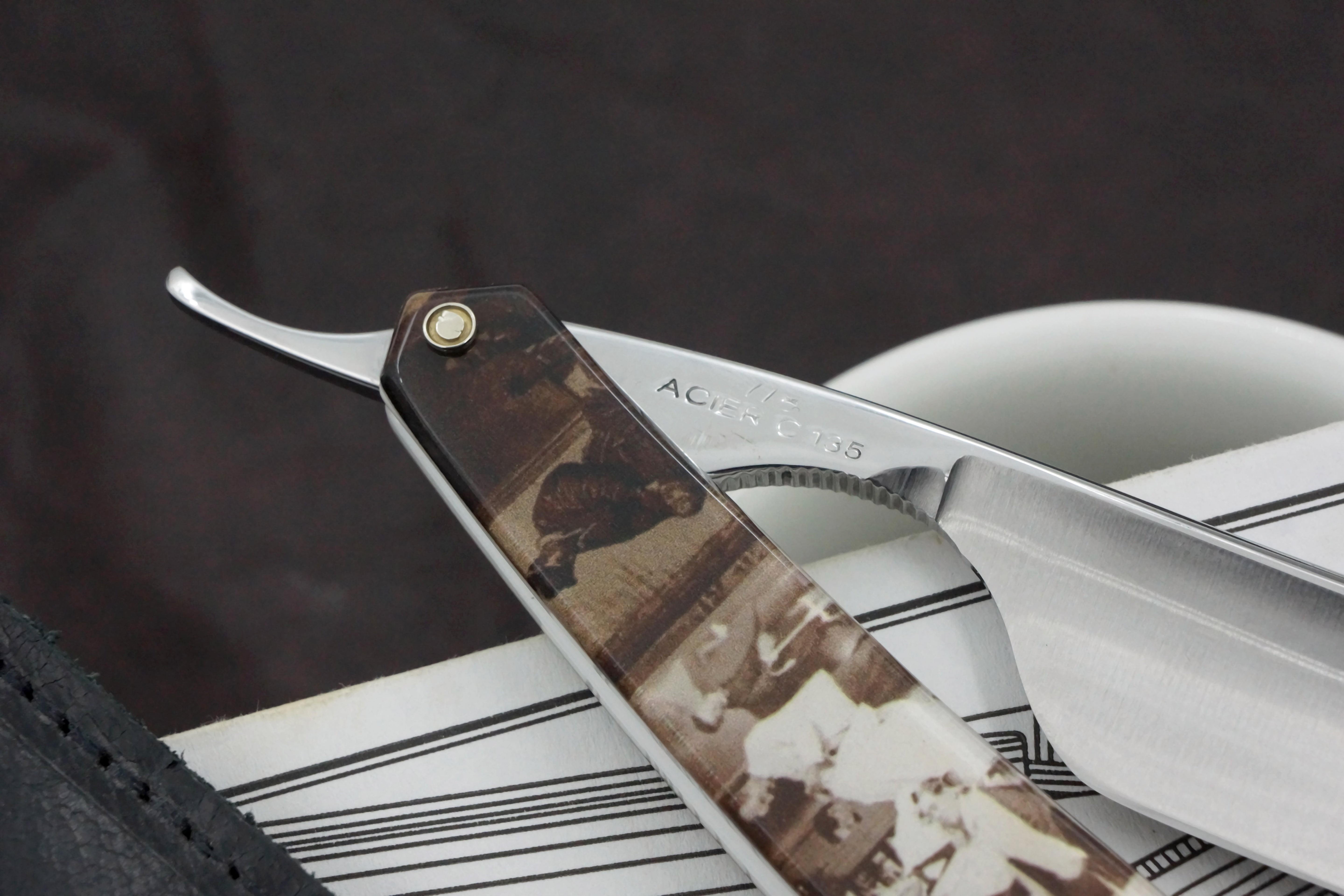 Thiers Issard 7/8 Full Hollow - Preowned French Straight Razor - Shave Ready