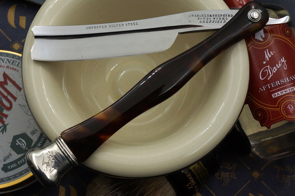 Marshes & Shepherd - Rare Rattler Grind with French Tortoiseshell Scales - 6/8 Vintage Sheffield Straight Razor - Shave Ready