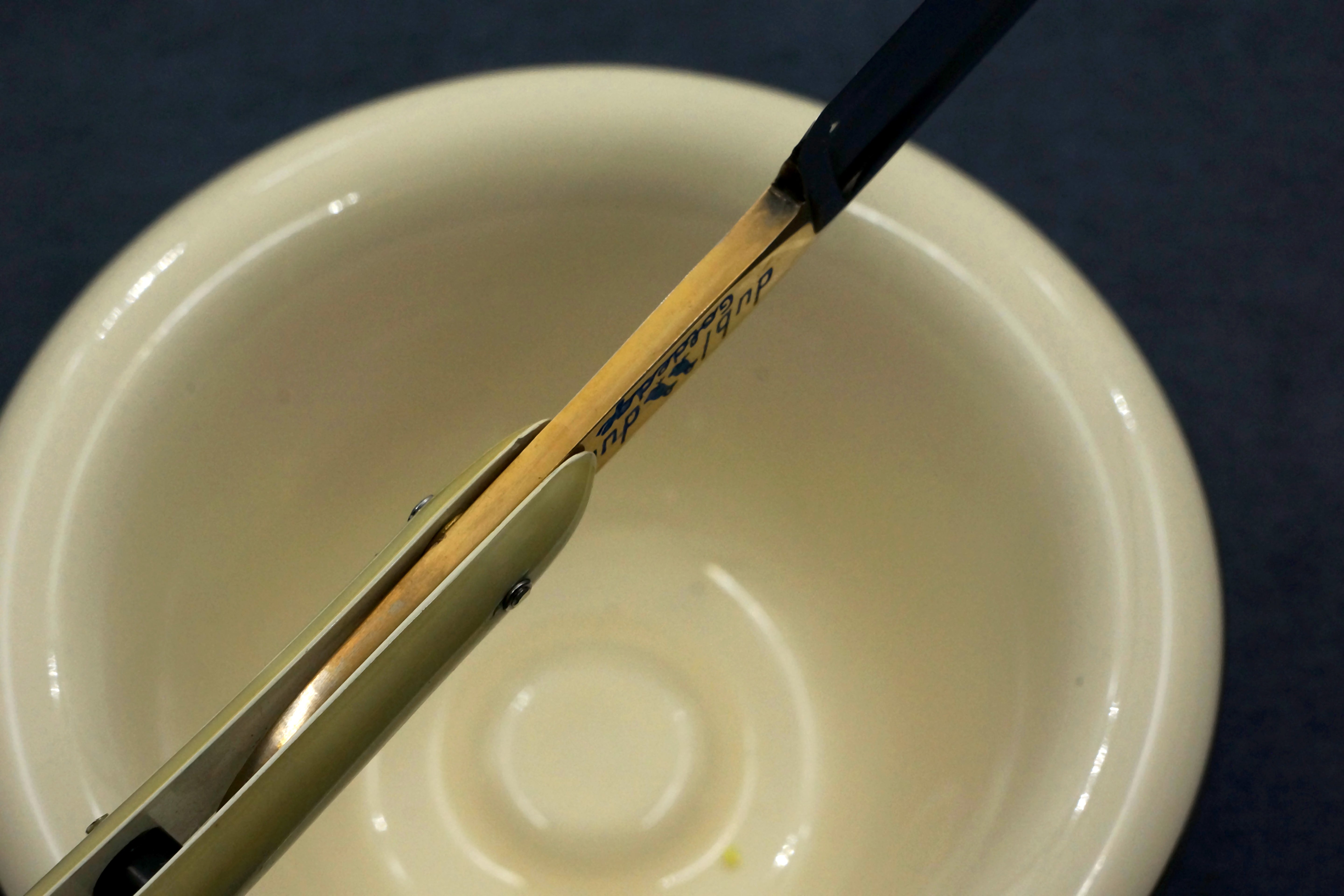 Dubl Duck Goldedge 11/16 Blade Cracked Ice Scales - Fully Restored Vintage Solingen Straight Razor - Shave Ready