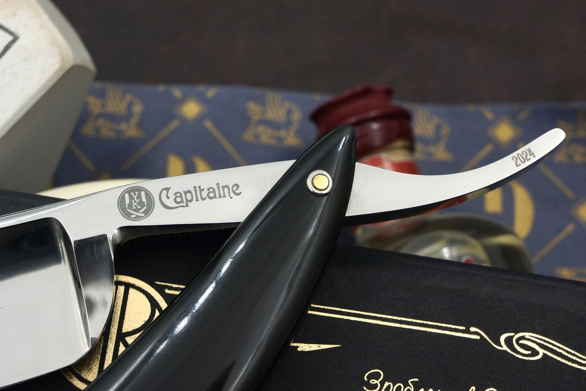 Art Razor Capitaine 9/8 Quarter Hollow Blade - Preowned Custom Straight Razor with Horn Scales - Shave Ready