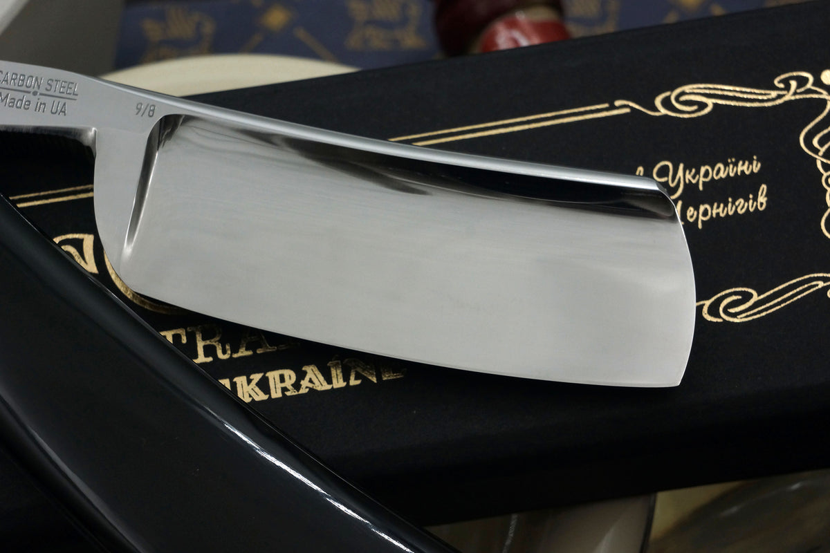 Art Razor Capitaine 9/8 Quarter Hollow Blade - Preowned Custom Straight Razor with Horn Scales - Shave Ready